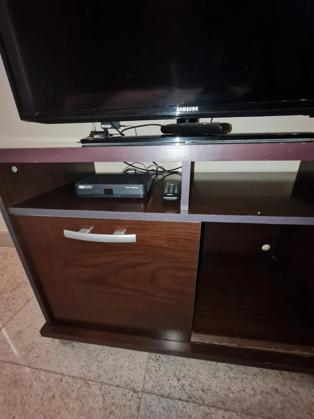 TV and multimedia in apartamento completo