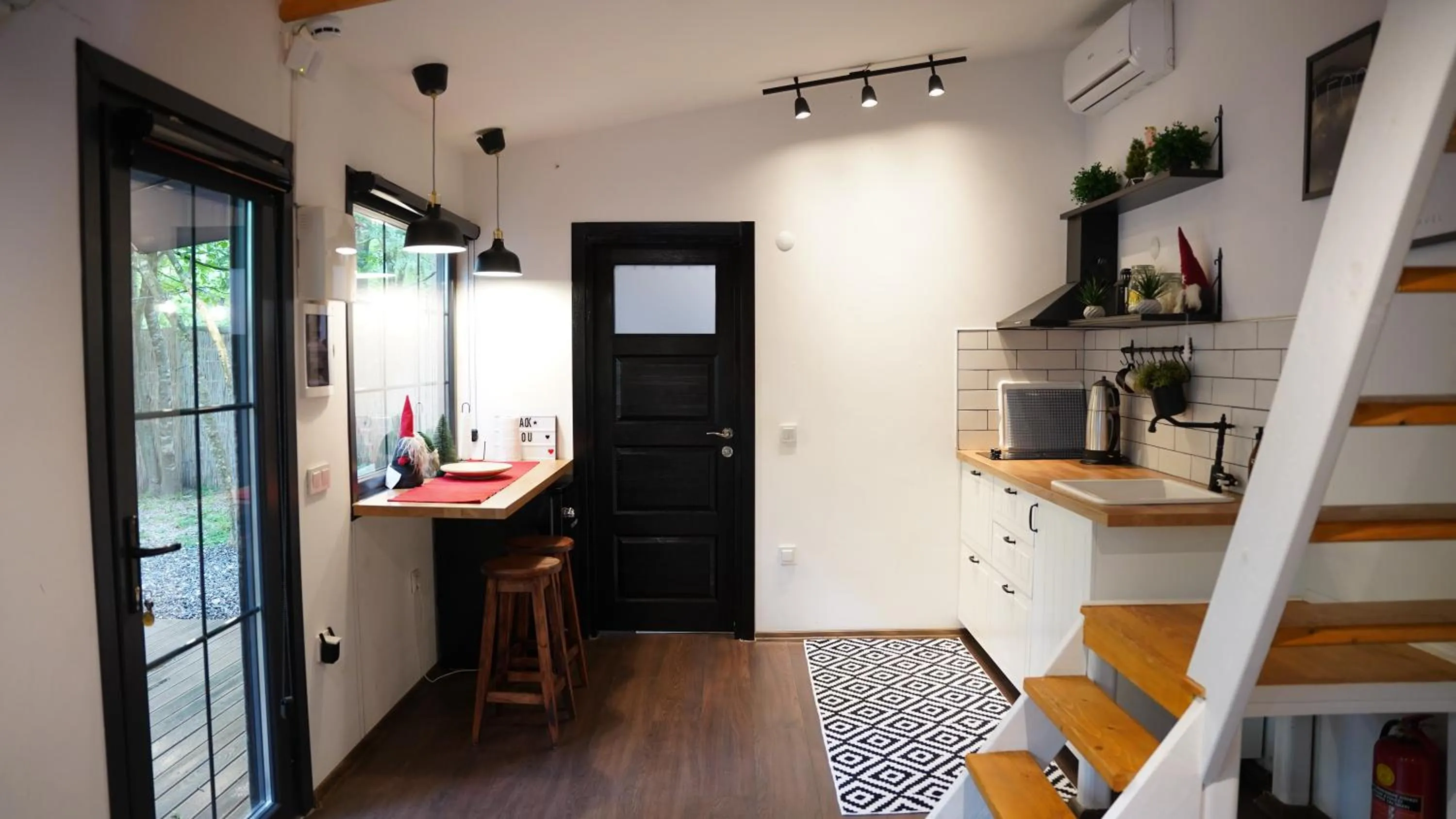 Kitchen or kitchenette in Pentalow Cabin