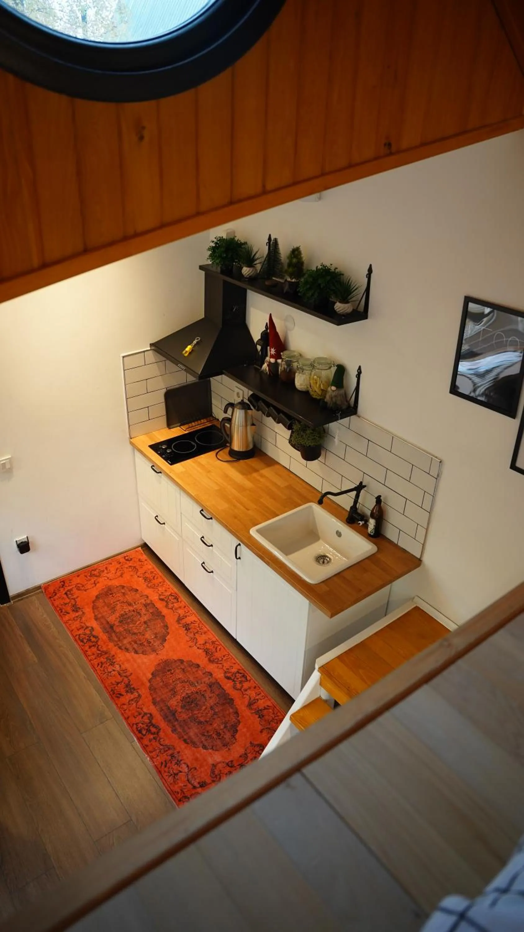 Kitchen or kitchenette in Pentalow Cabin