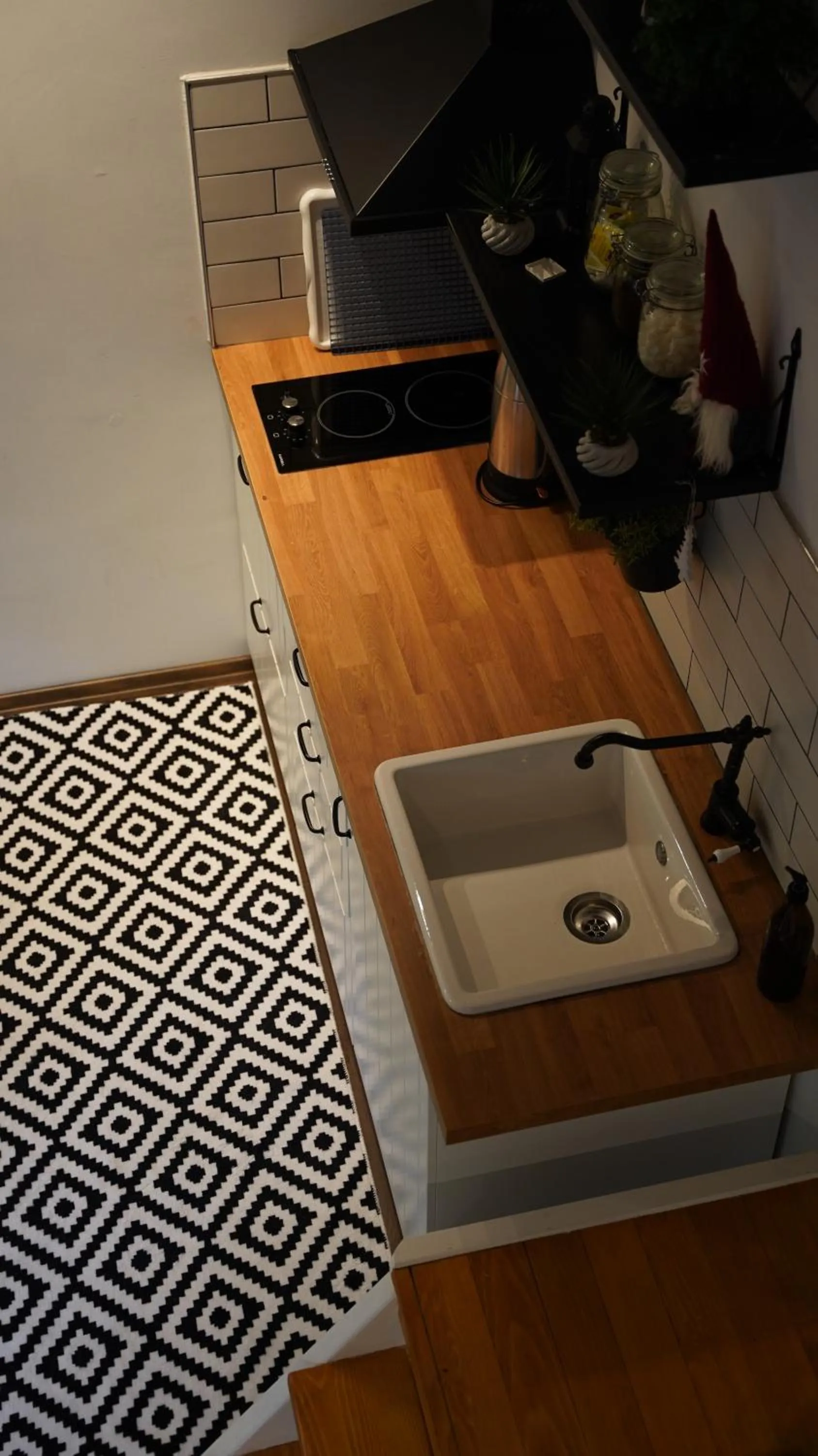 Kitchen or kitchenette in Pentalow Cabin