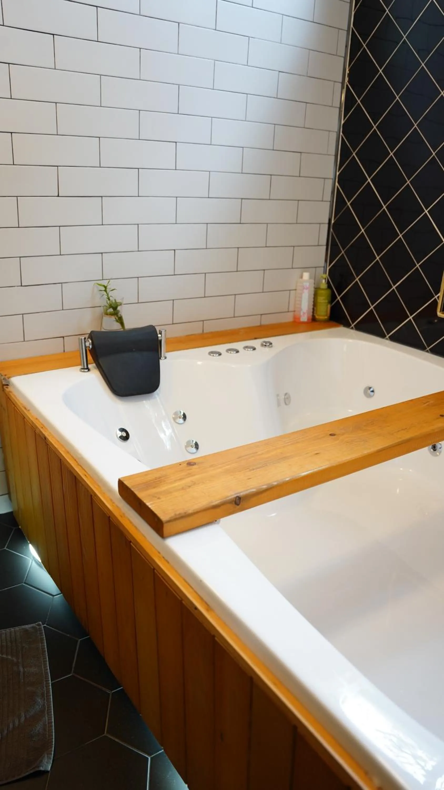 Hot Tub in Pentalow Cabin