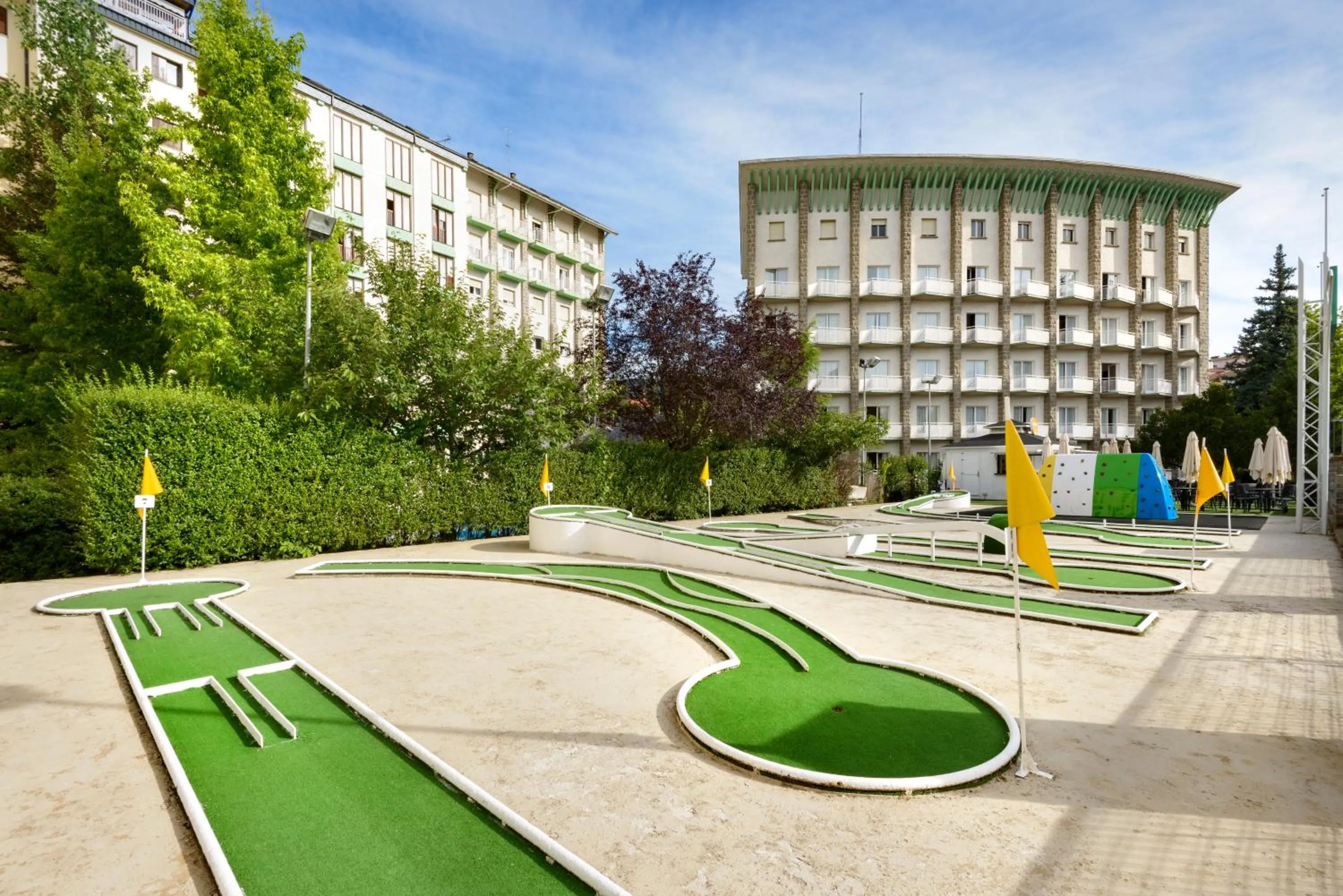 Garden in Gran Hotel de Jaca