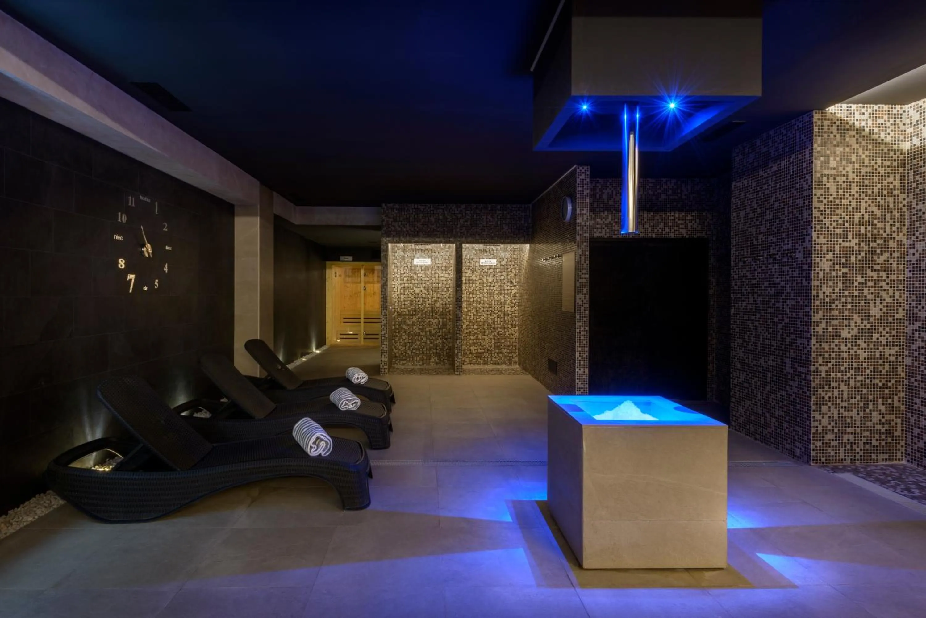 Spa and wellness centre/facilities in Oroel Hotel & SPA