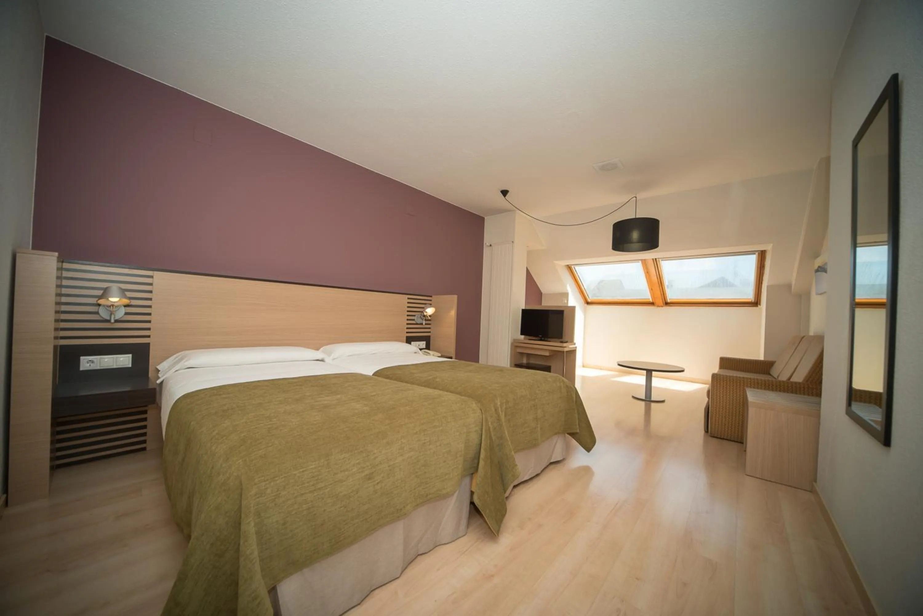 Photo of the whole room, Bed in Oroel Hotel & SPA