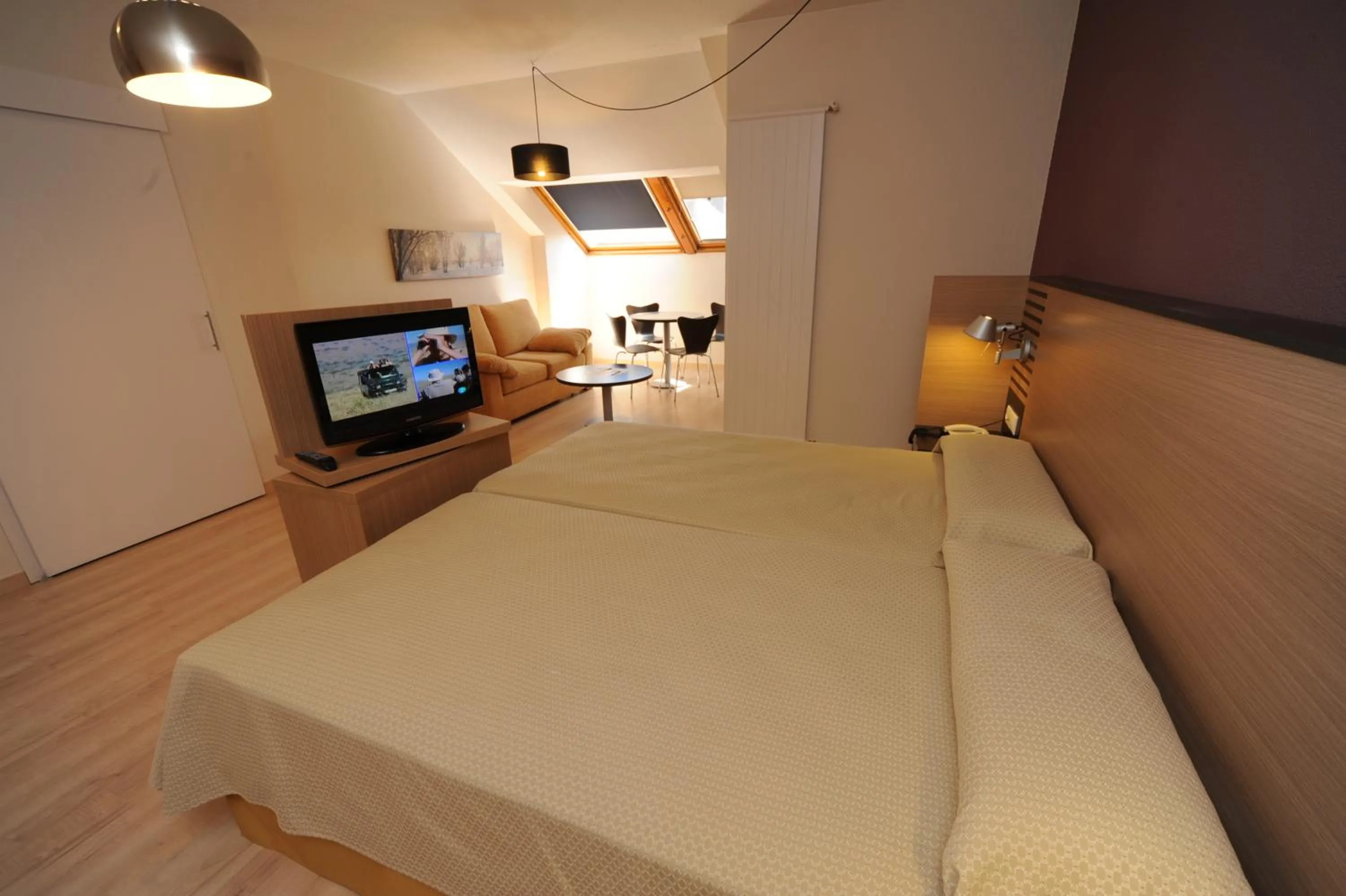 Photo of the whole room, Bed in Oroel Hotel & SPA