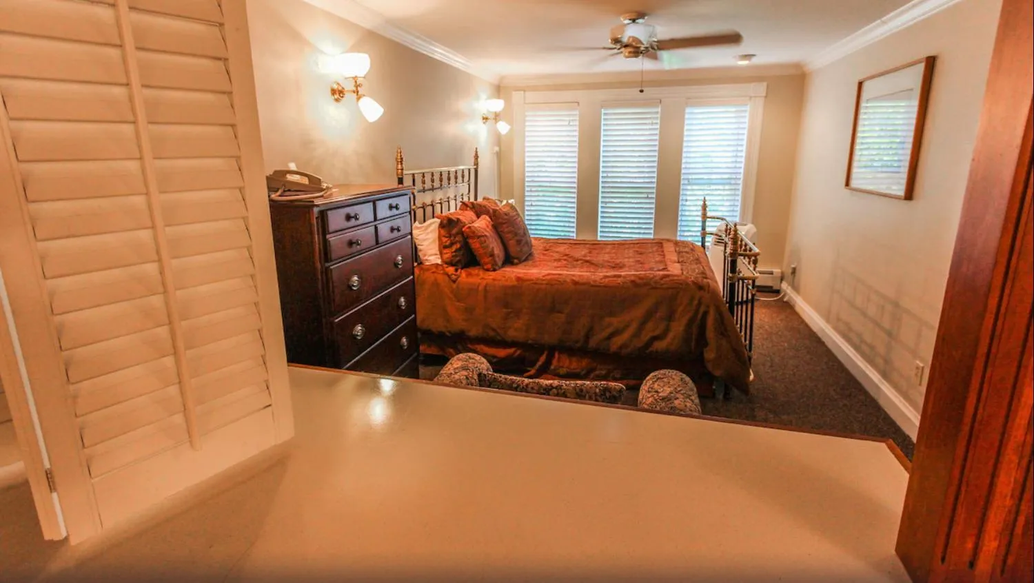 Bed in Park Hotel Condominiums