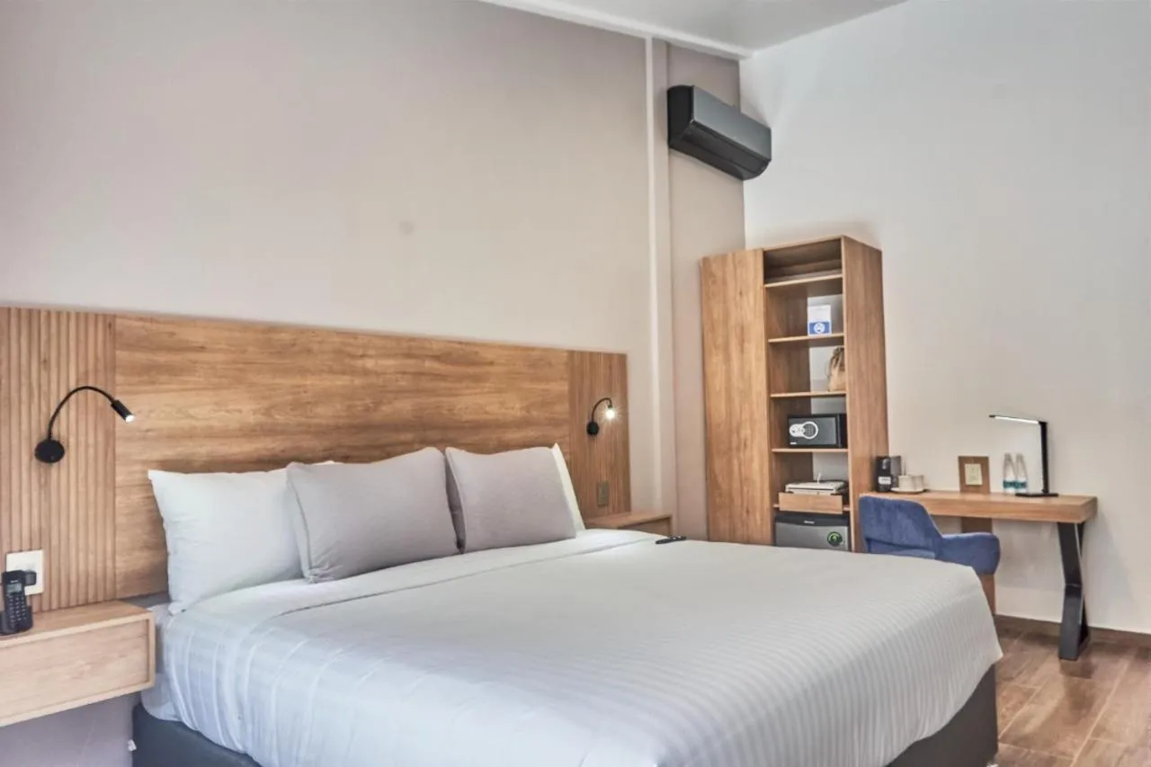 wardrobe, Bed in Hotel Garcia Peral