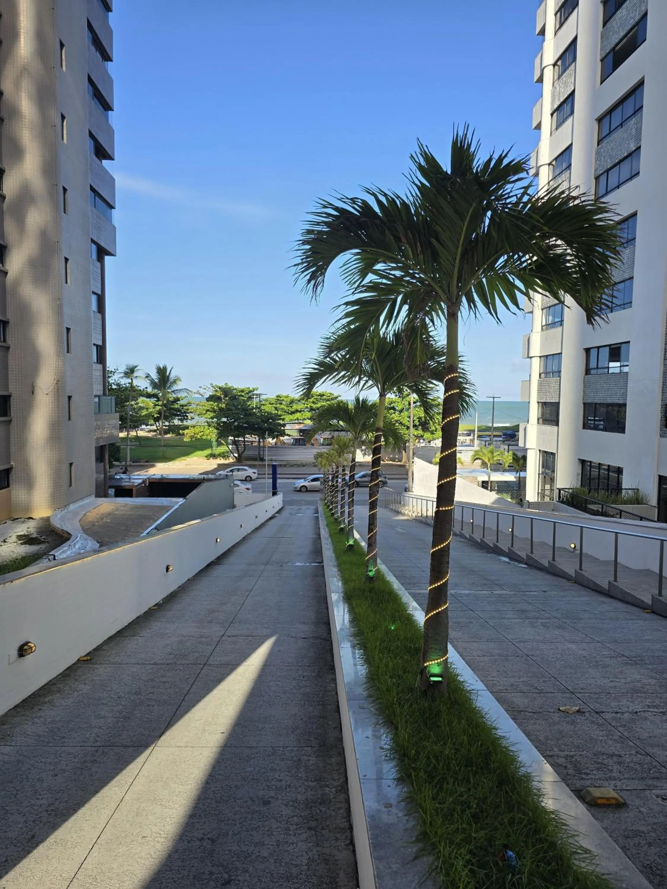 Beach Class Executive