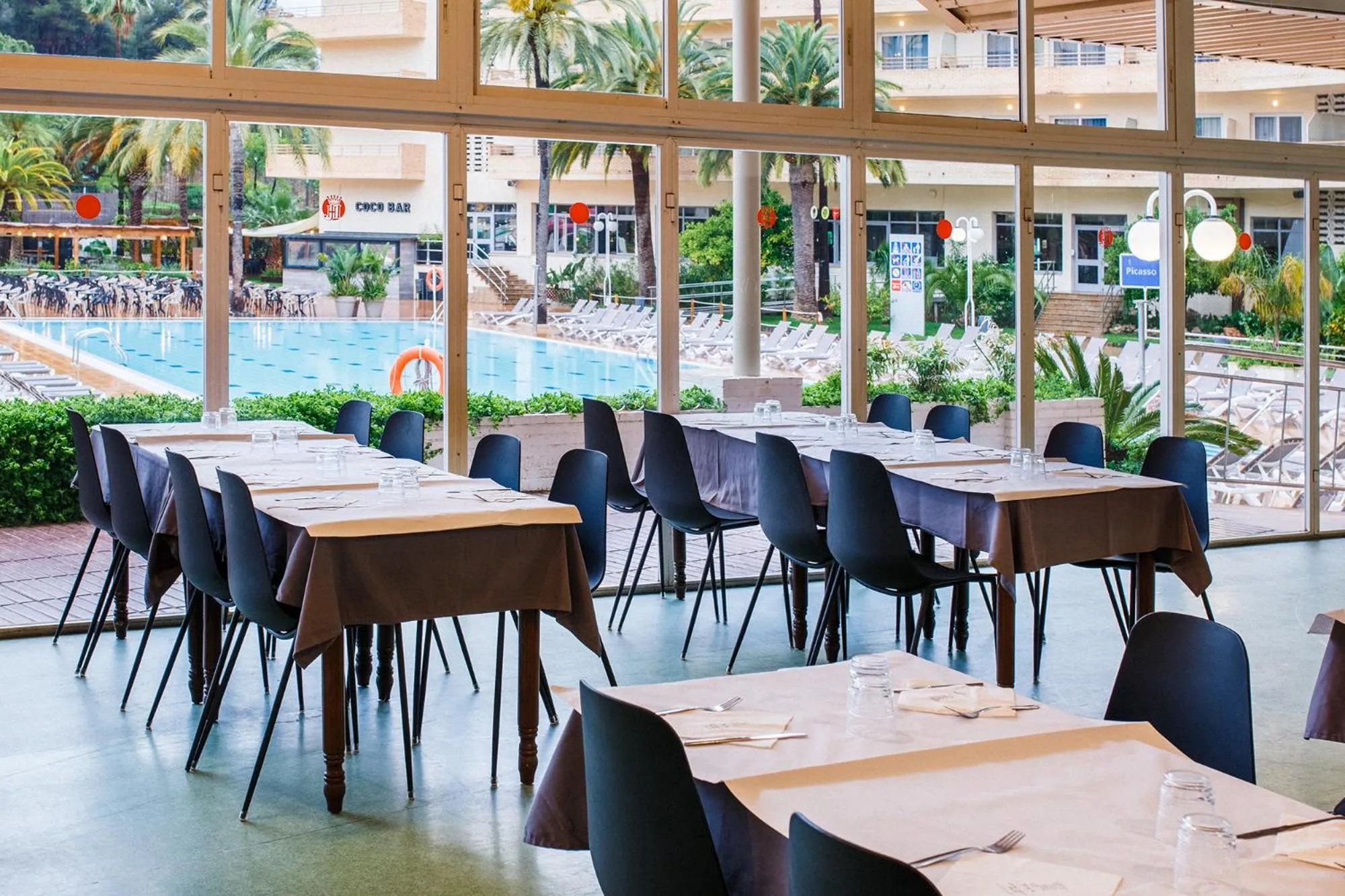 Restaurant/places to eat in Hotel Jaime I