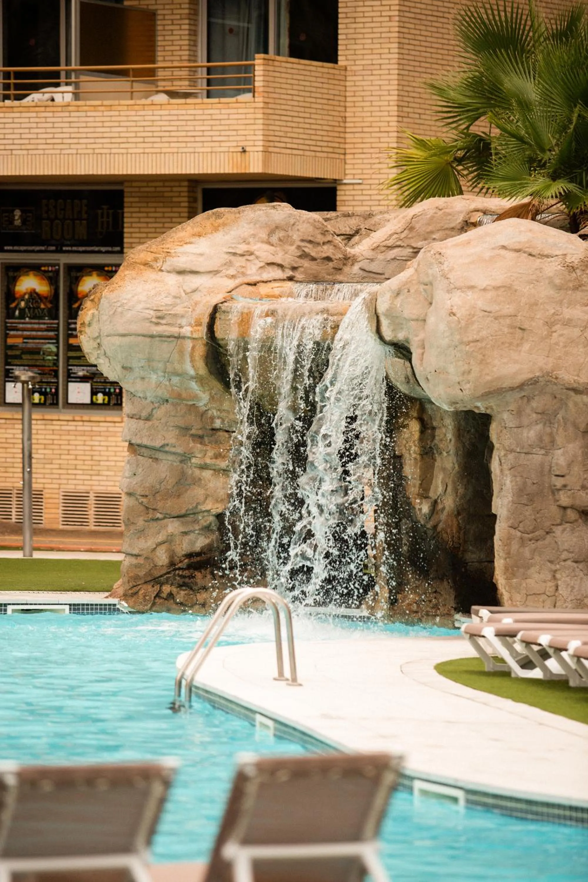 Swimming pool in Hotel Jaime I