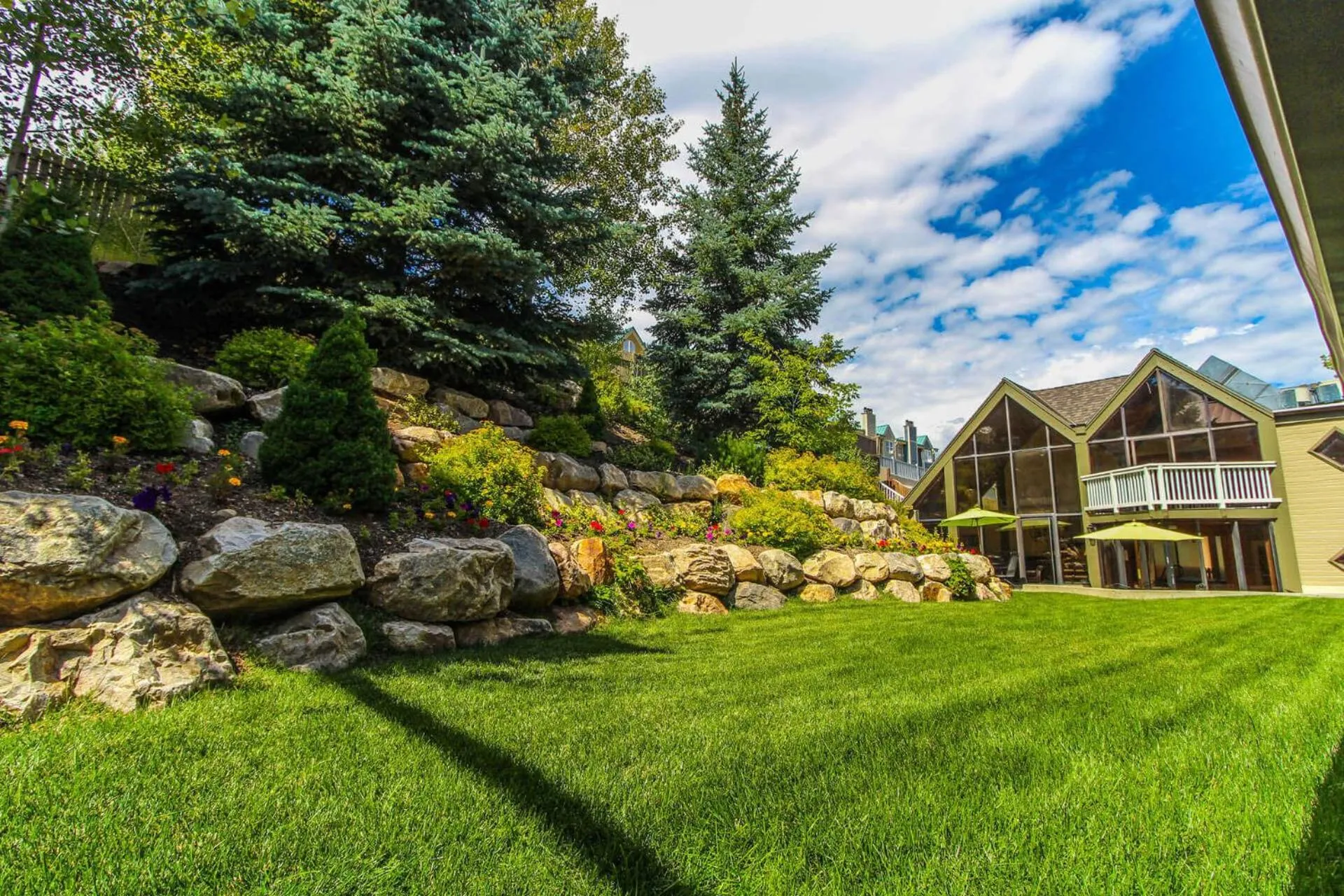 Property building in Skiers Lodge
