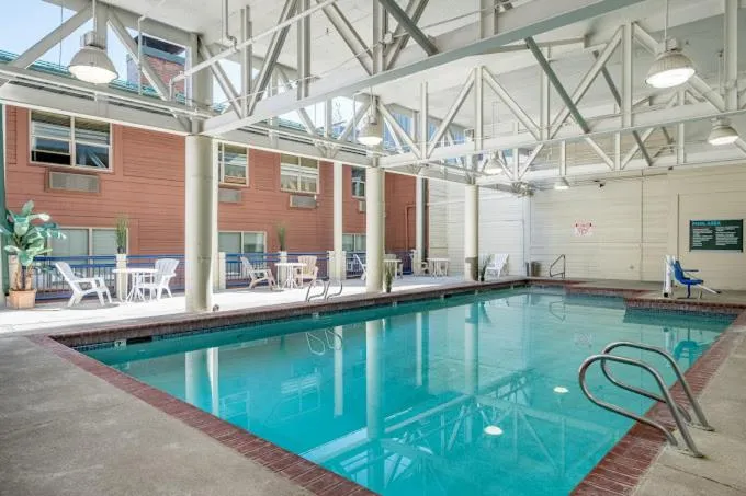 Swimming pool in Skiers Lodge