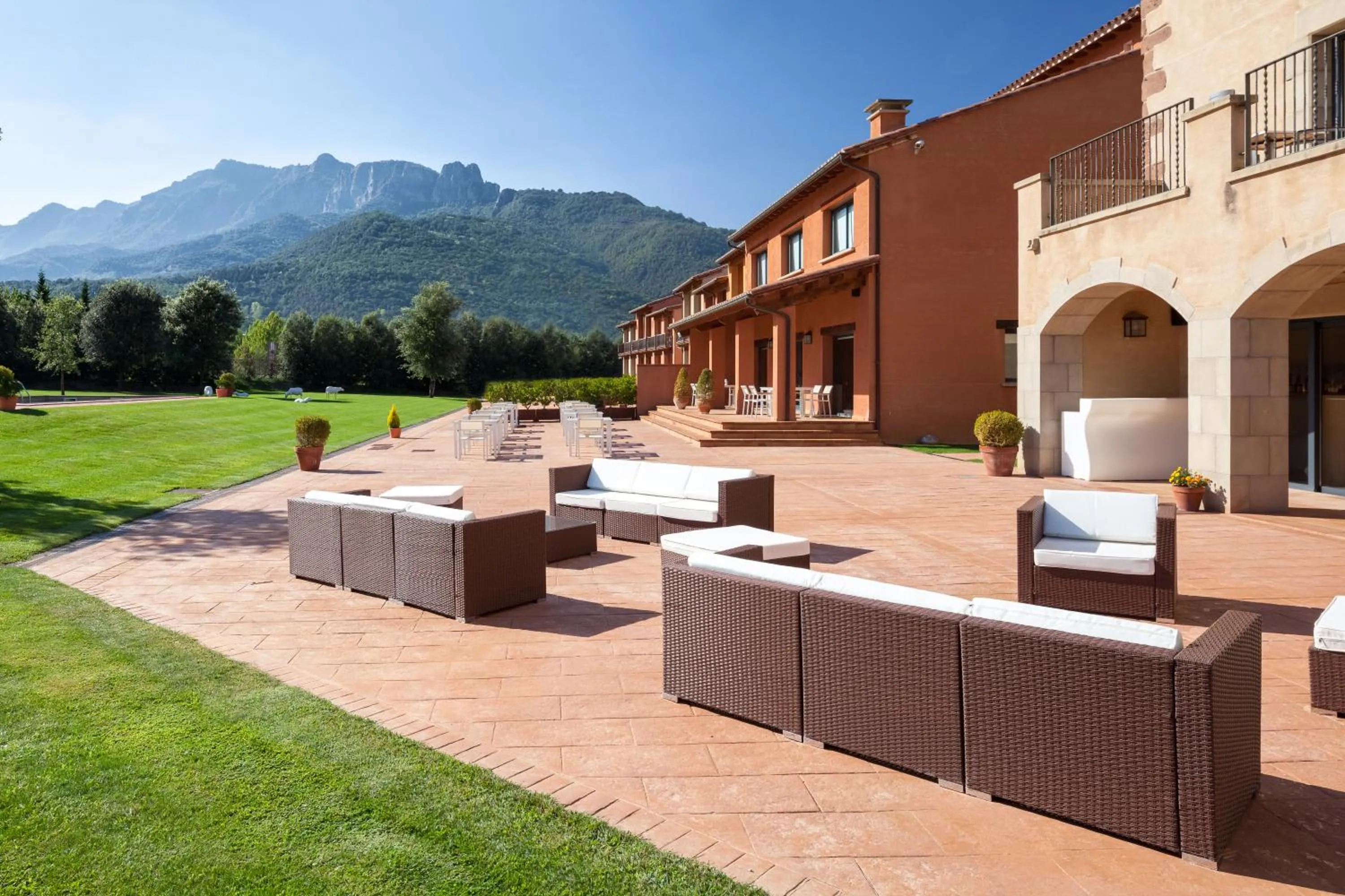 Property building in Hotel Vall de Bas