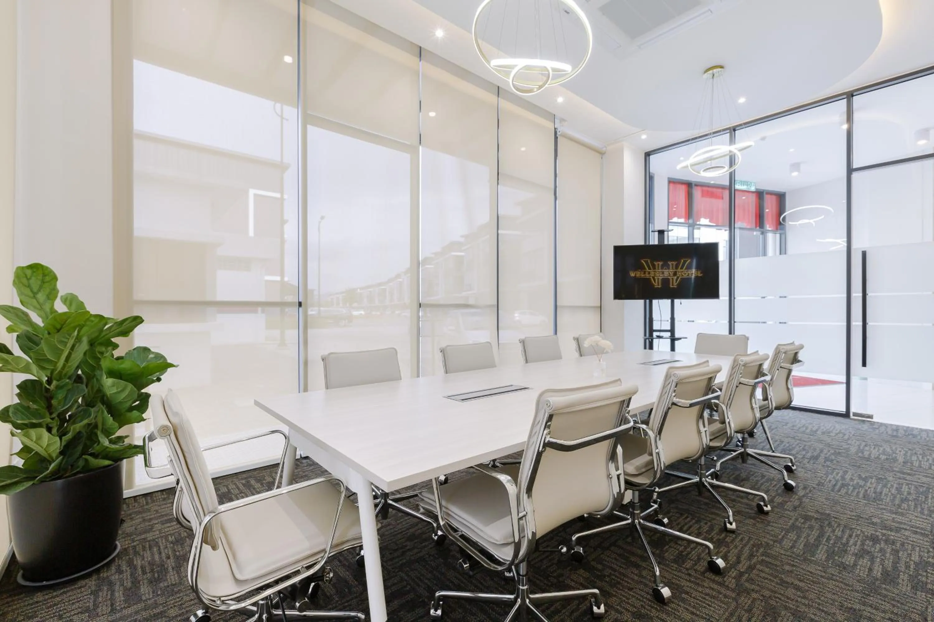 Meeting/conference room in Wellesley Hotel