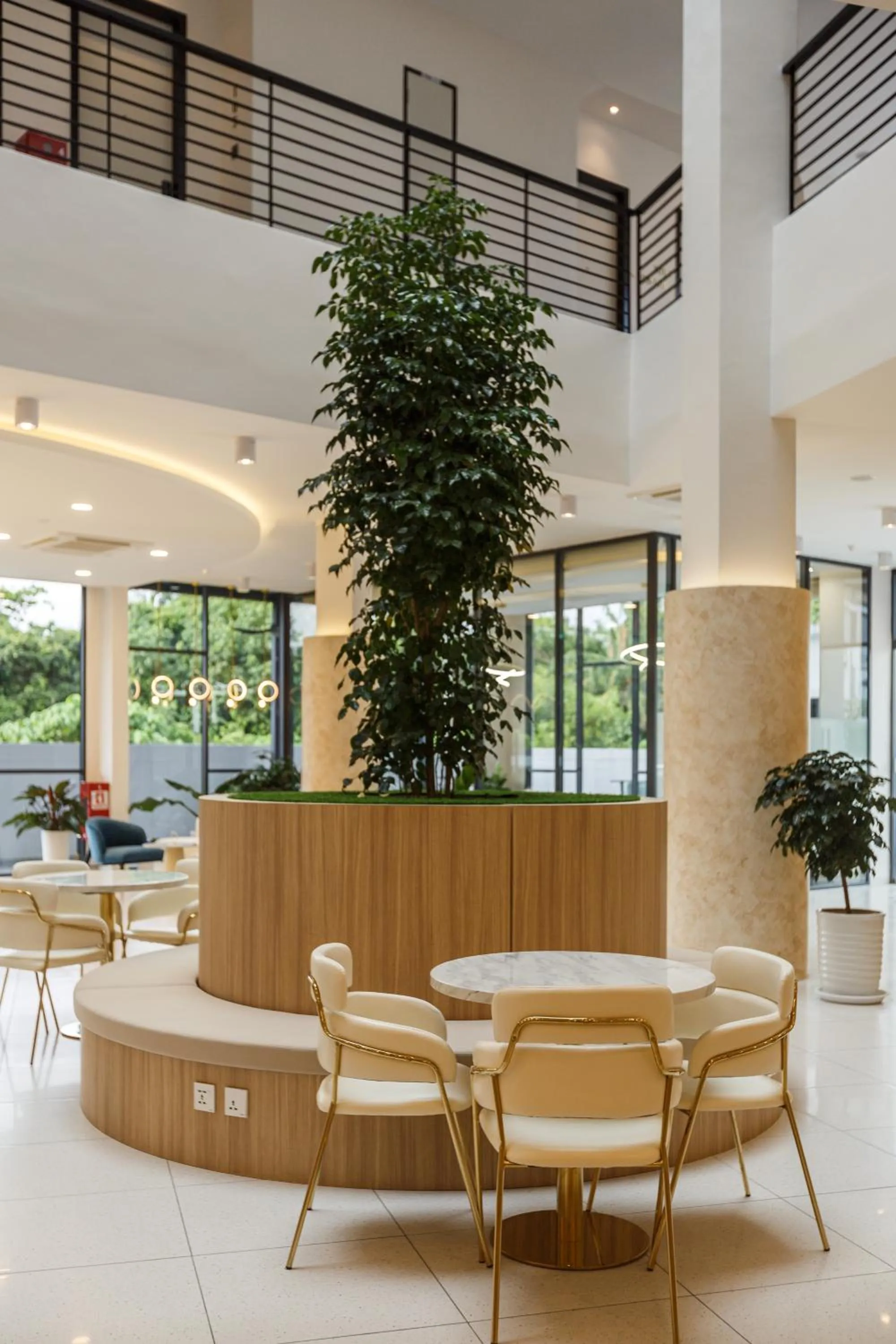 Lobby or reception in Wellesley Hotel