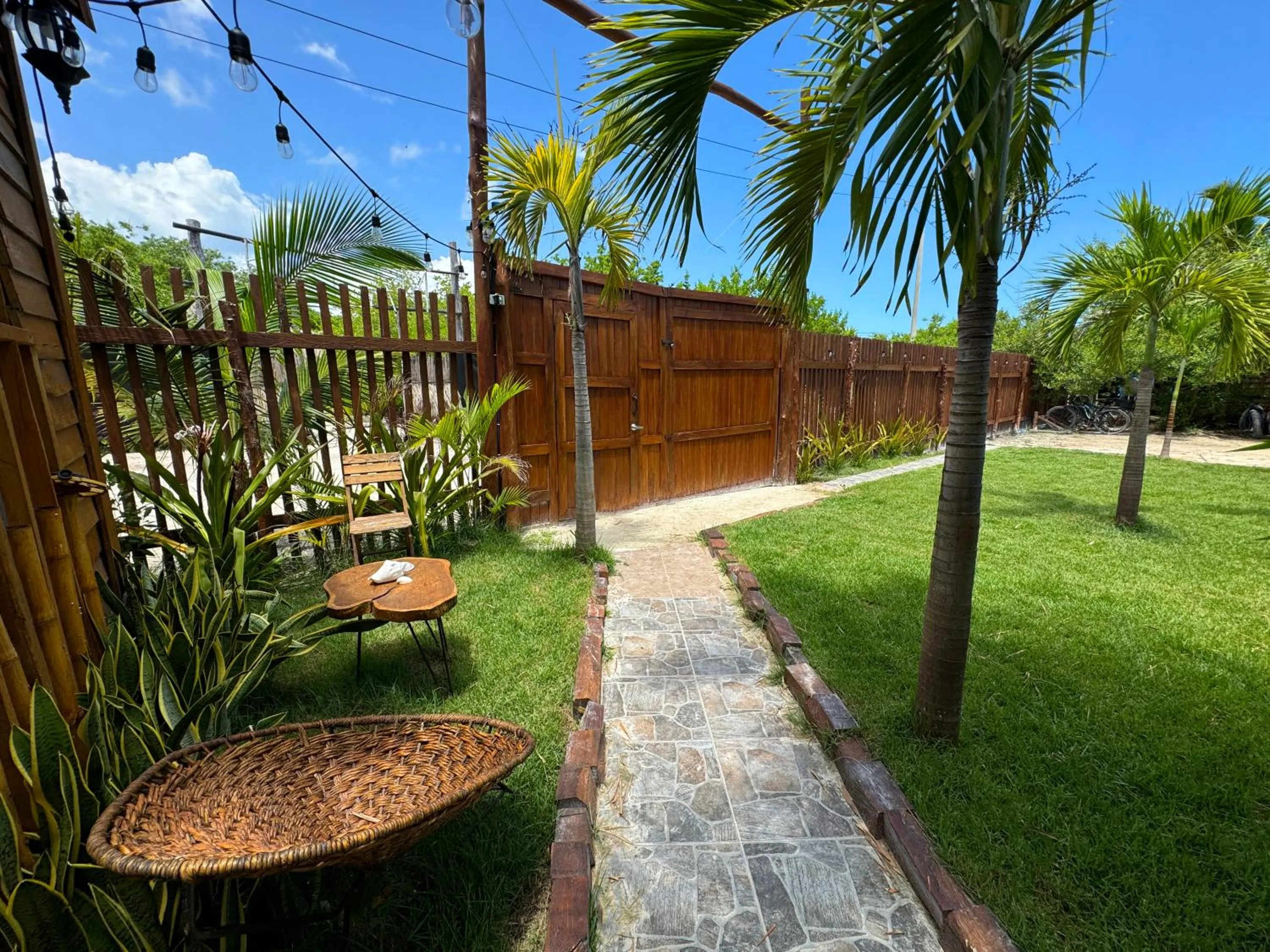 Garden in Anicca Aldea