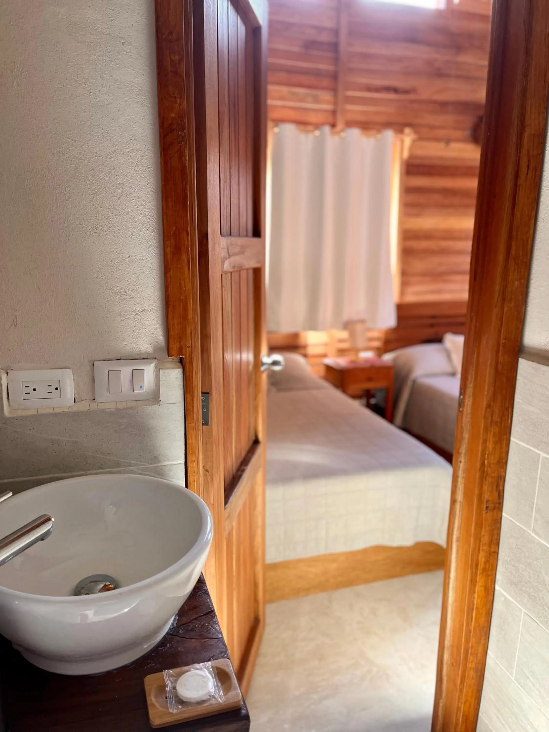 Bathroom, Bed in Anicca Aldea