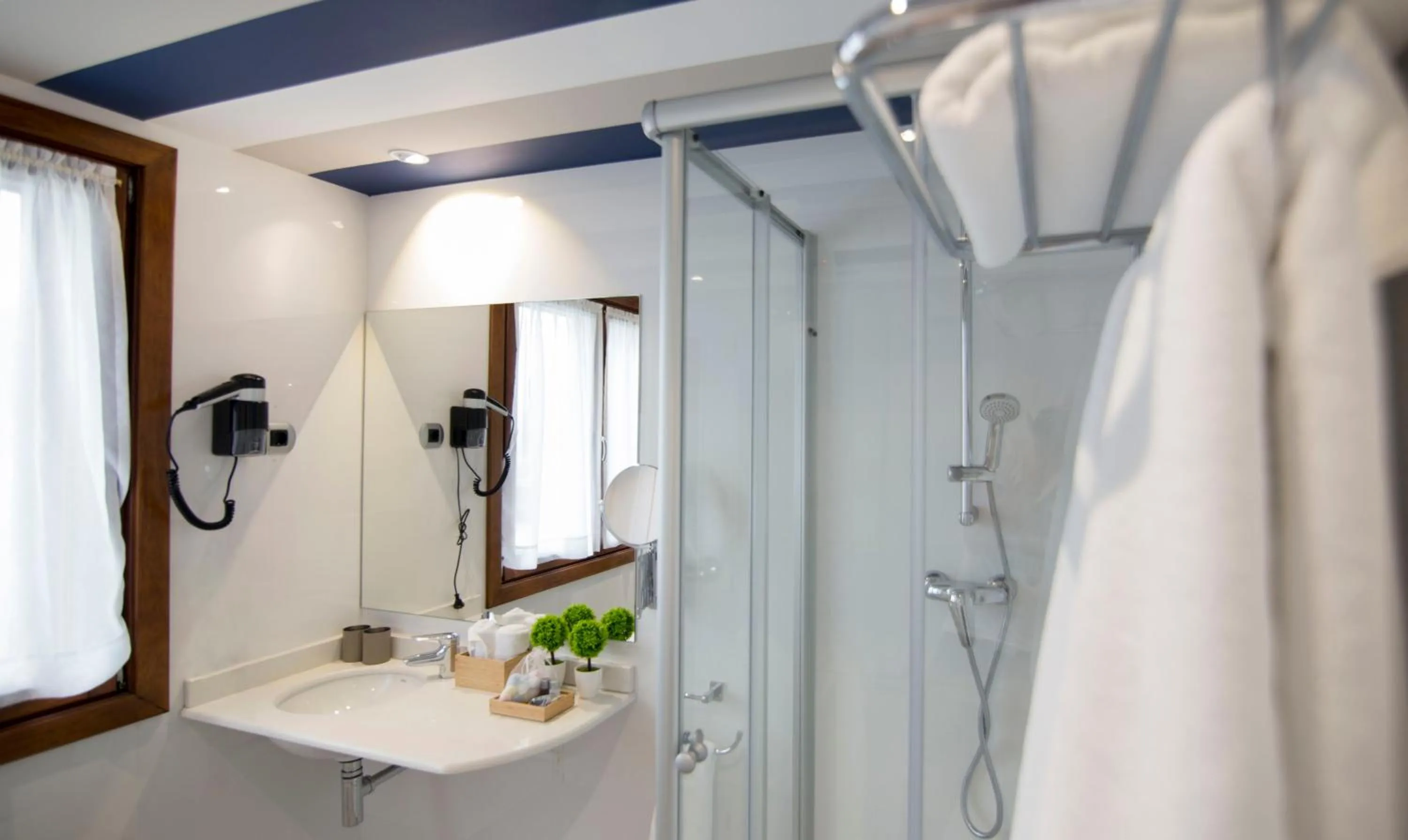 Toilet in Hotel Boutique Bahía de Plentzia