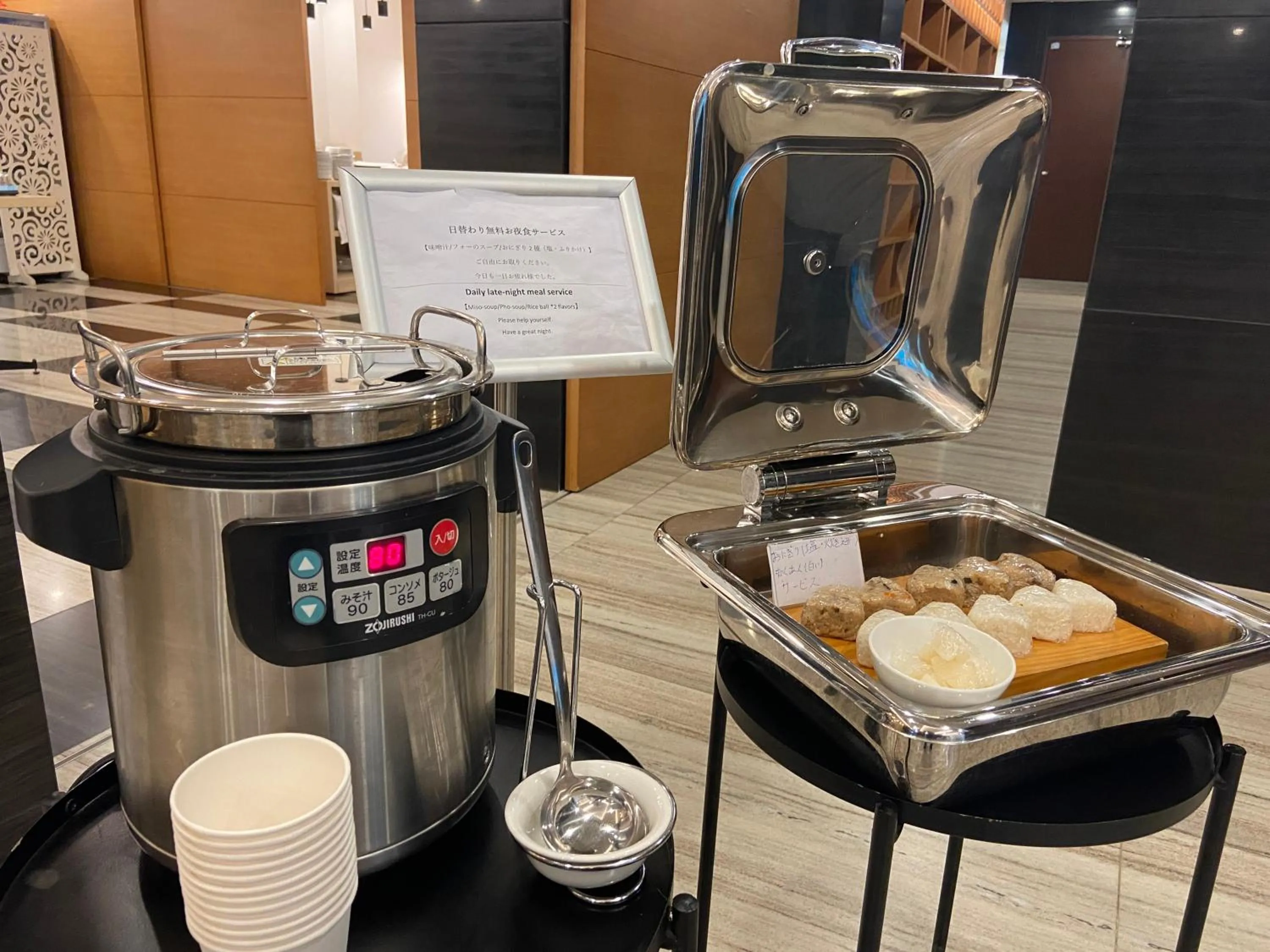 Meals in Hotel Yah Hanoi & Spa