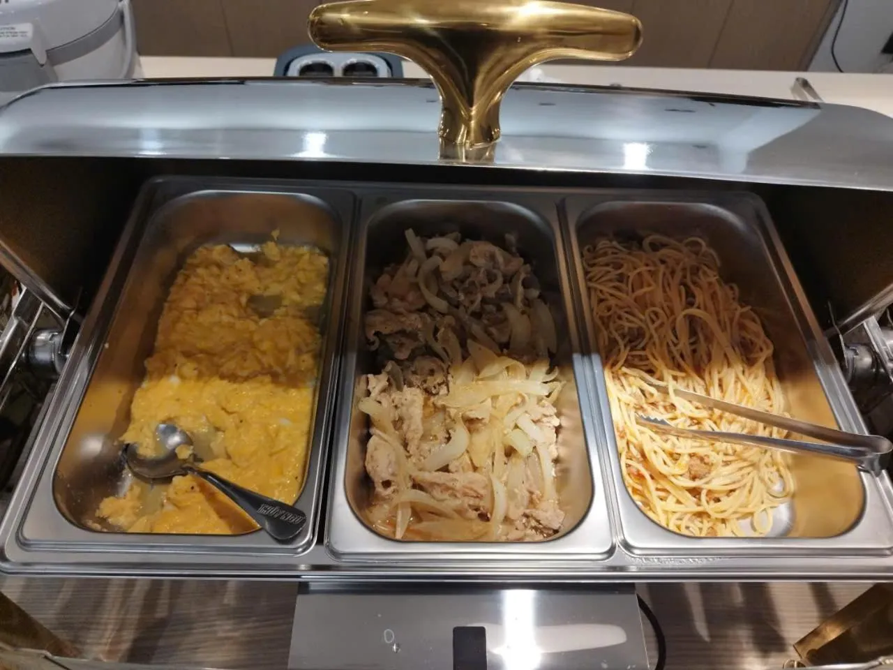 Buffet breakfast in Hotel Yah Hanoi & Spa