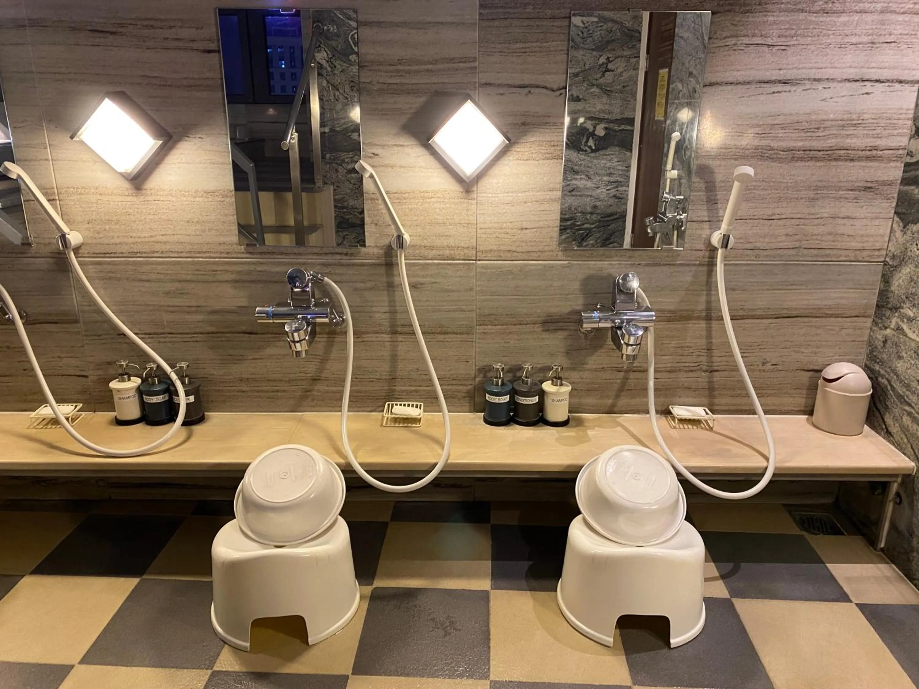 Public Bath in Hotel Yah Hanoi & Spa