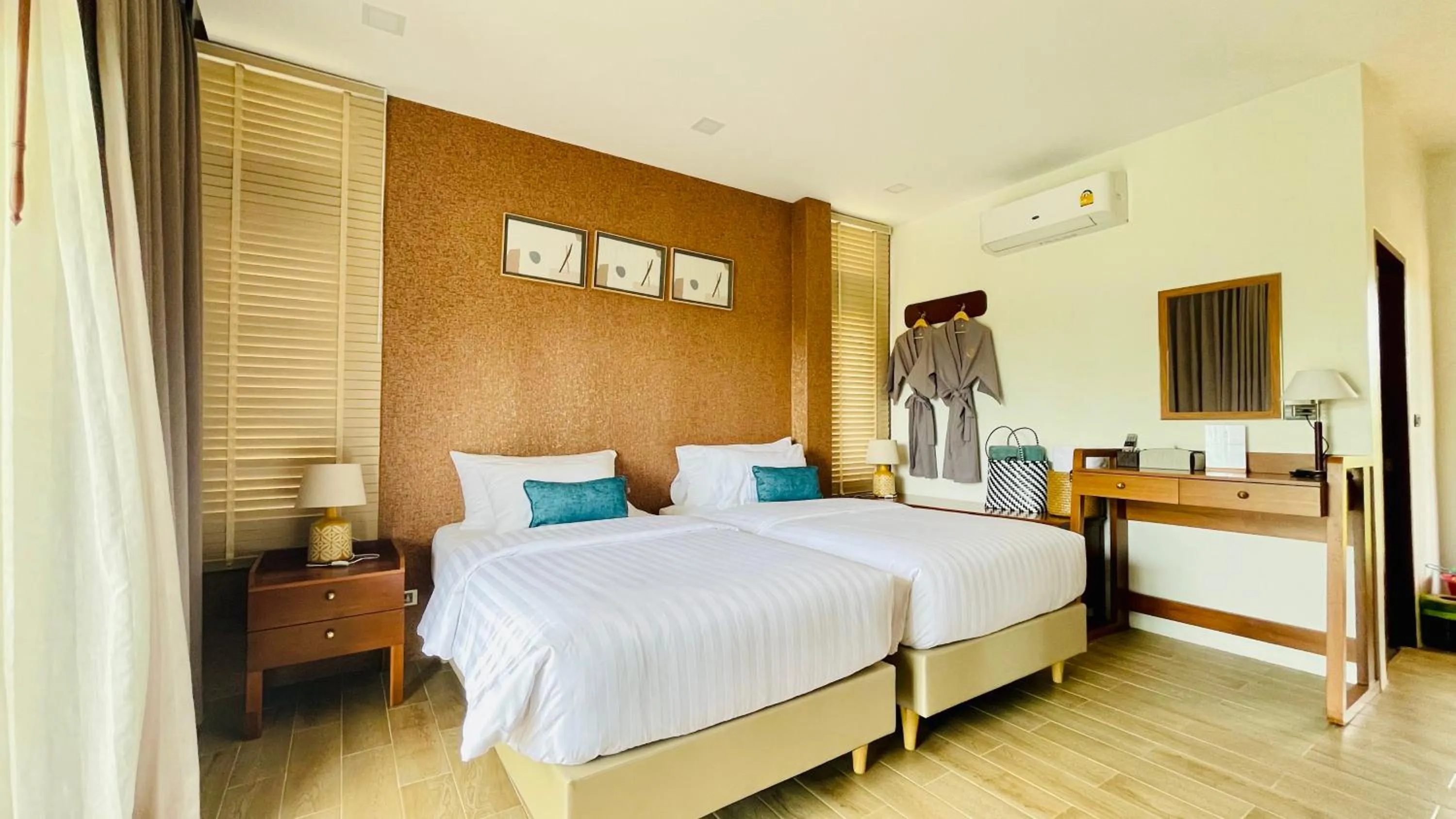 Photo of the whole room, Bed in Canal Village Pakpra Phatthalung