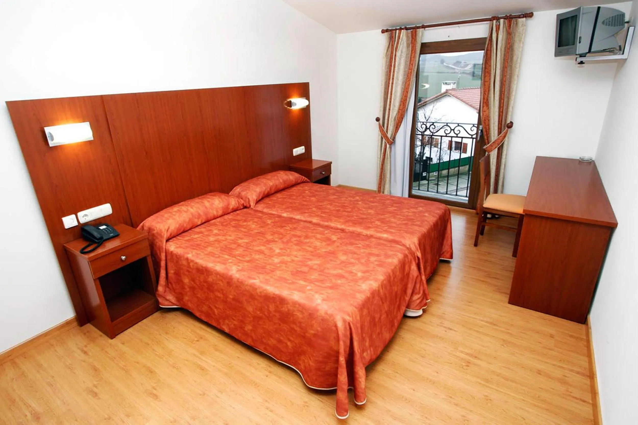 Bedroom, Bed in Hotel Agorreta