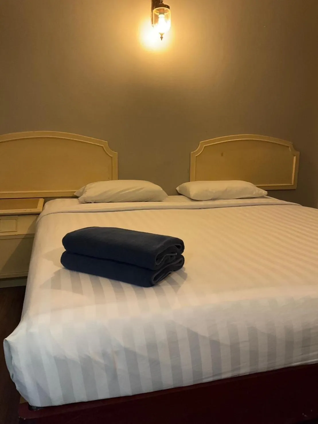 Bed in INTERTOWER HOTEL (SHA)