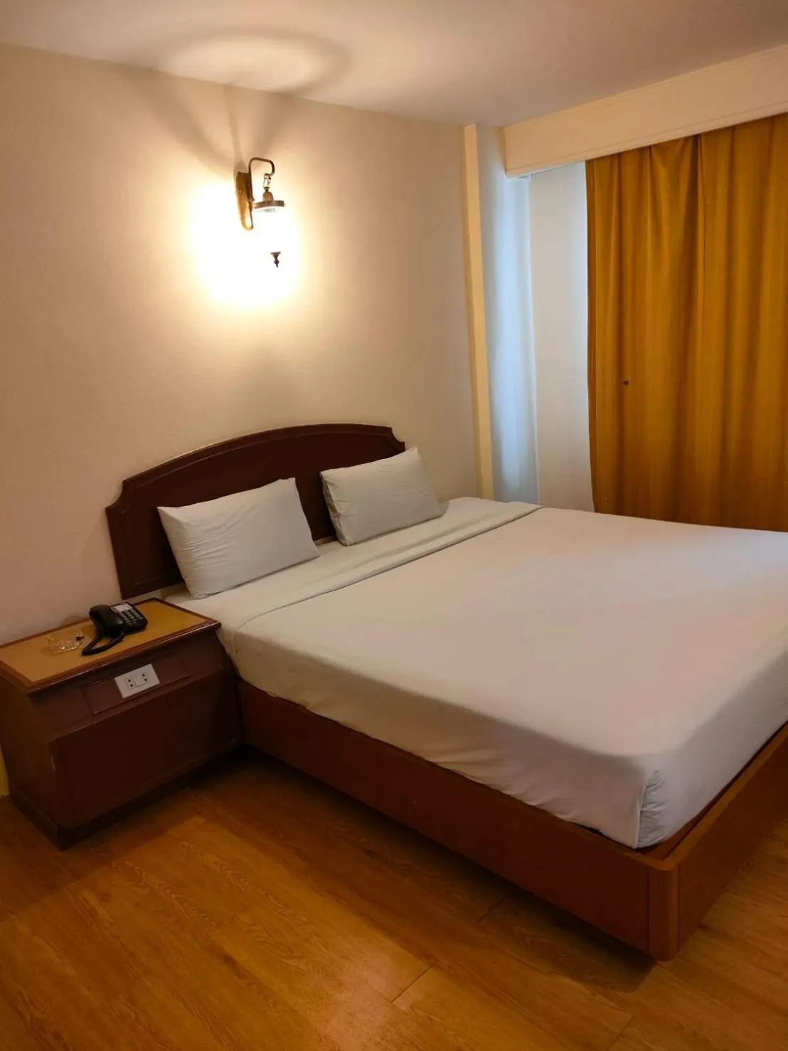 Bed in INTERTOWER HOTEL (SHA)