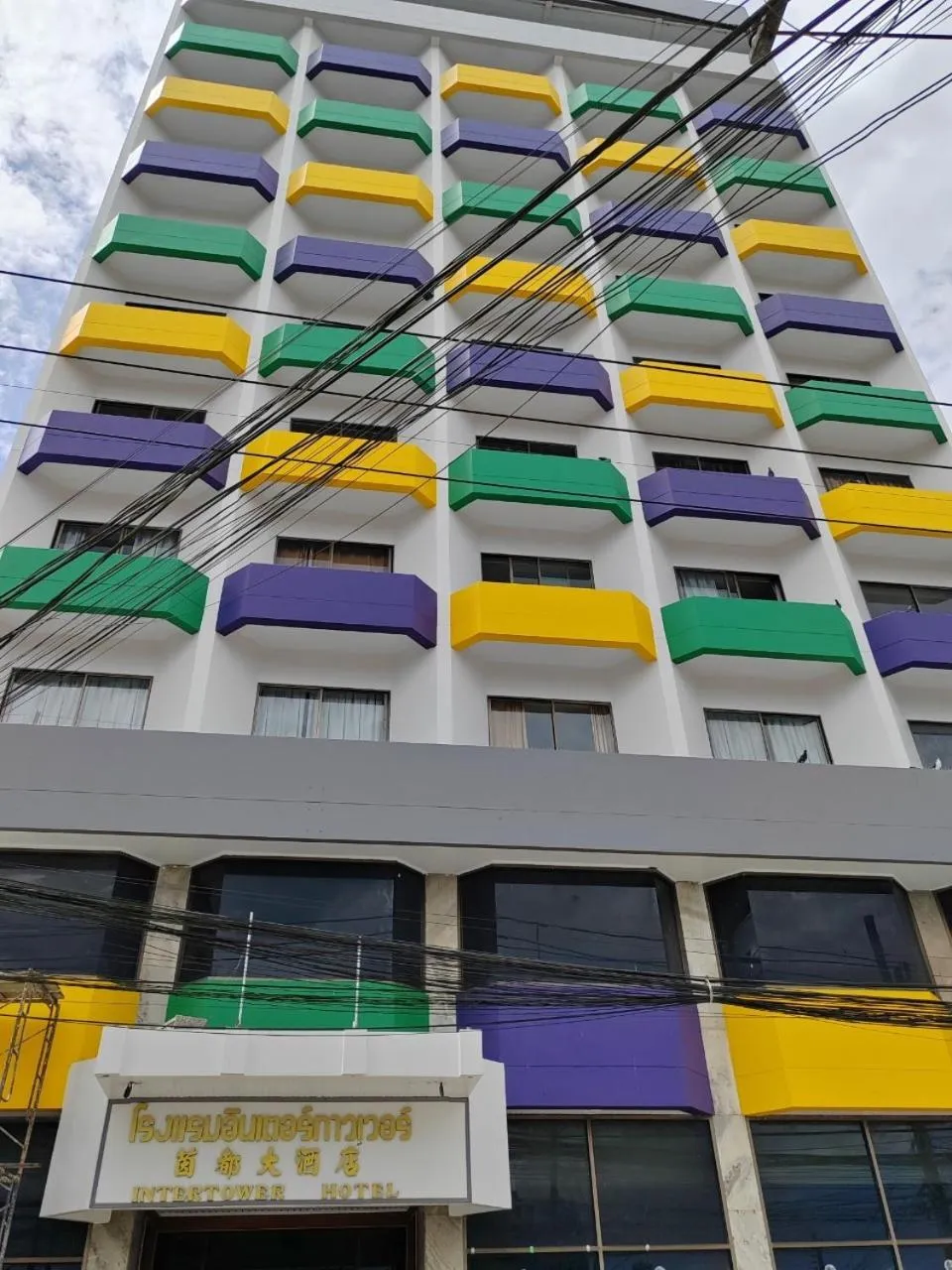 Facade/entrance in INTERTOWER HOTEL (SHA)