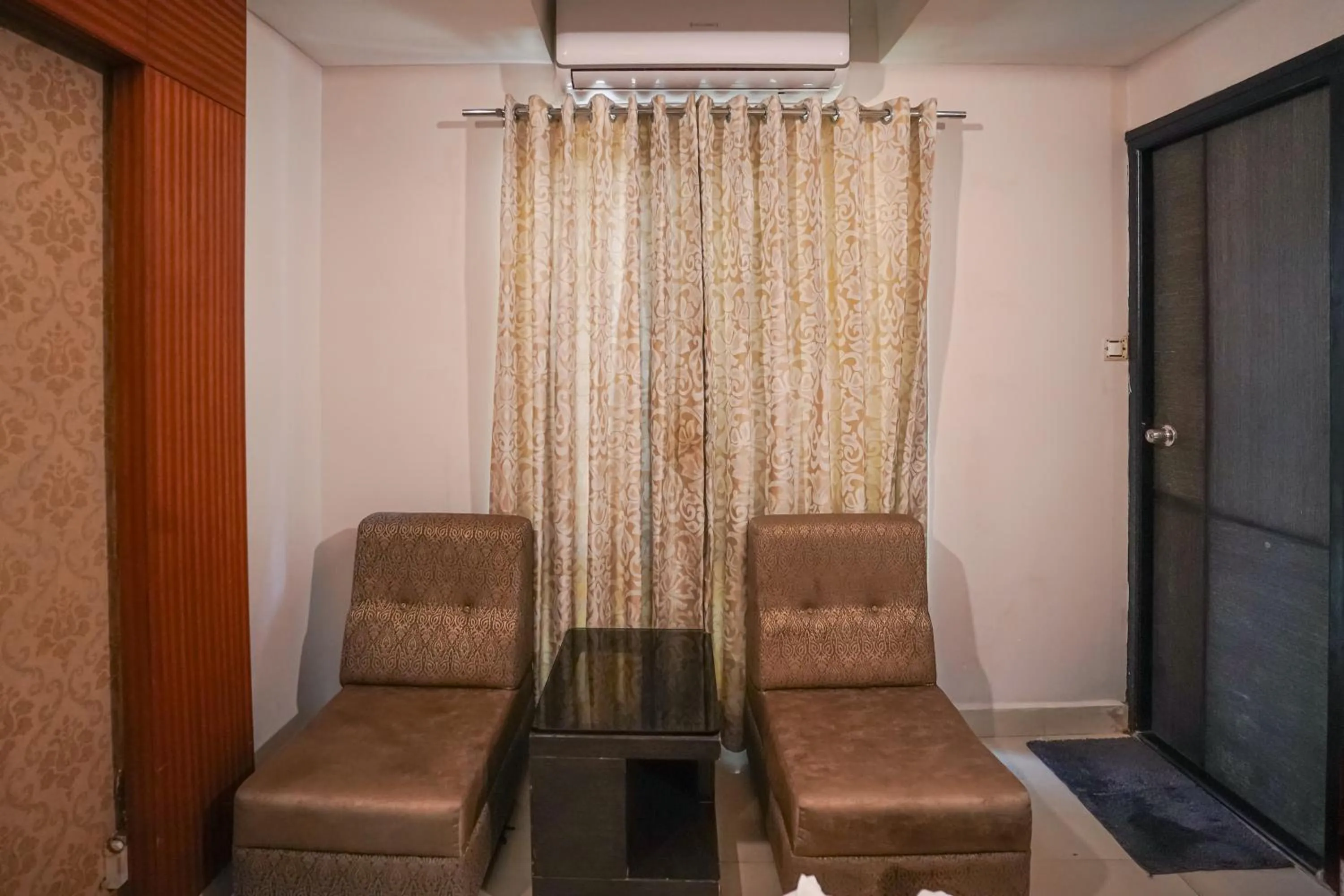 Pine Tree Boutique Hotel