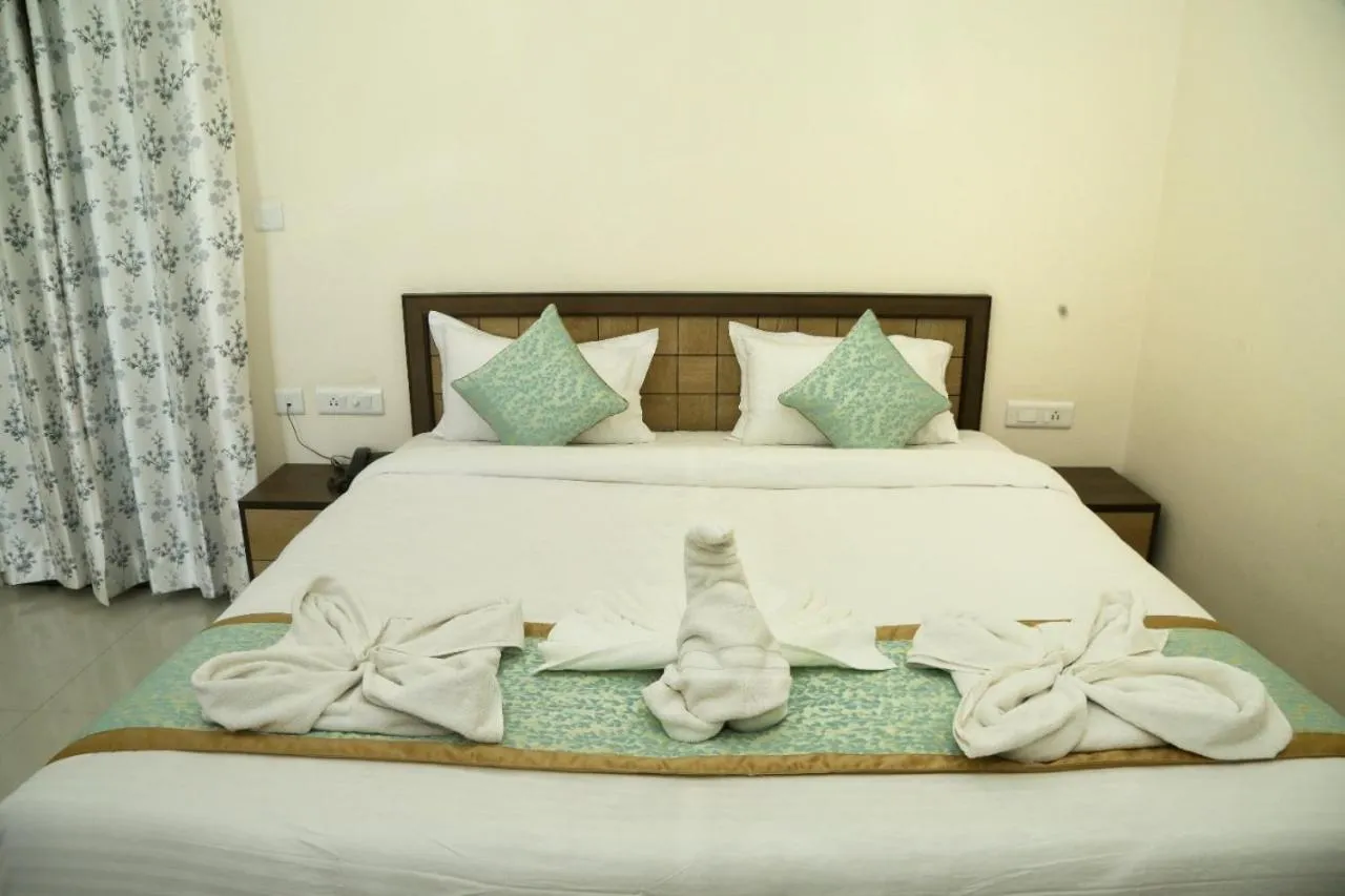 Bed in Hotel Cheelgadi