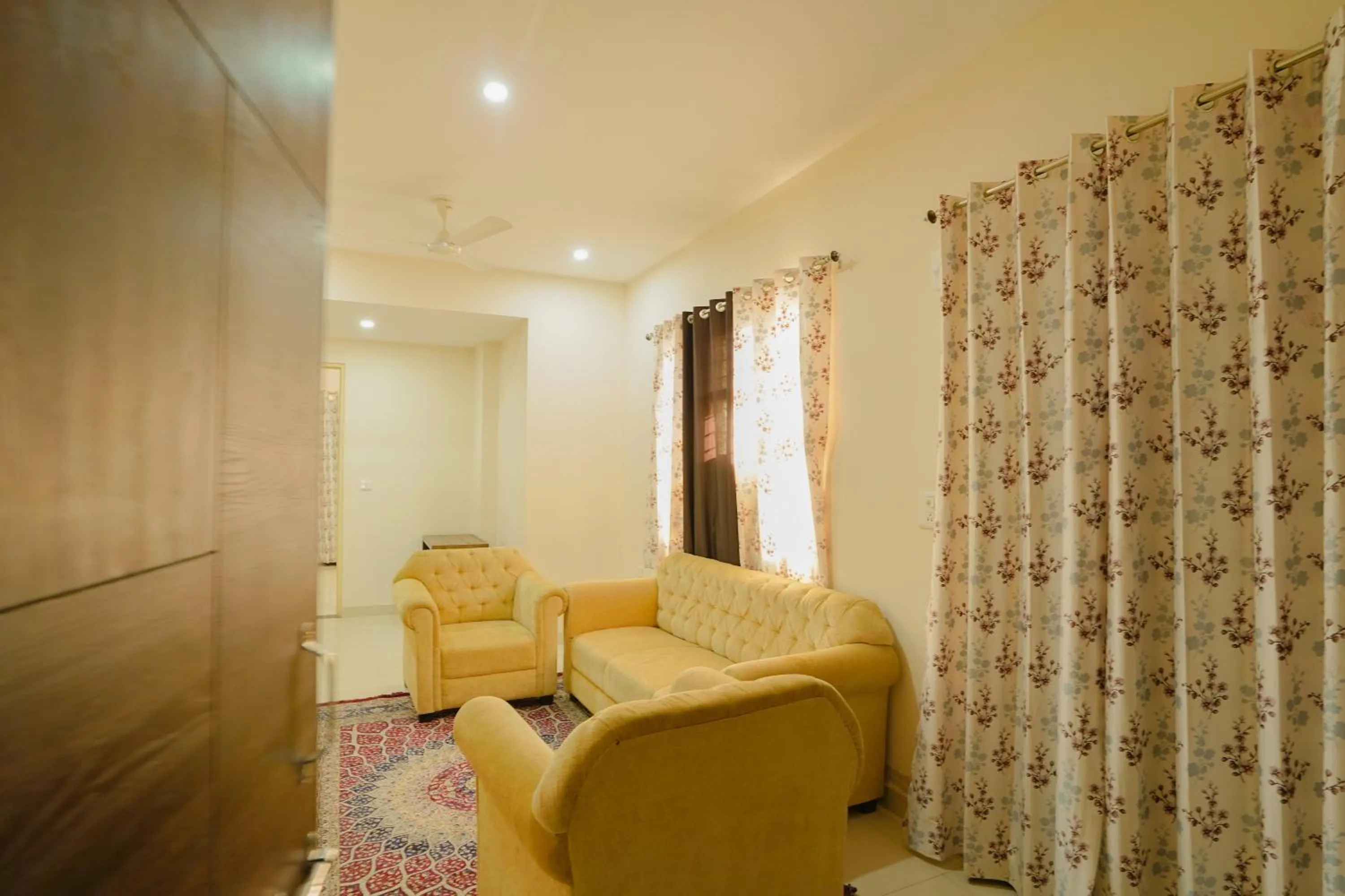 Living room in Hotel Cheelgadi