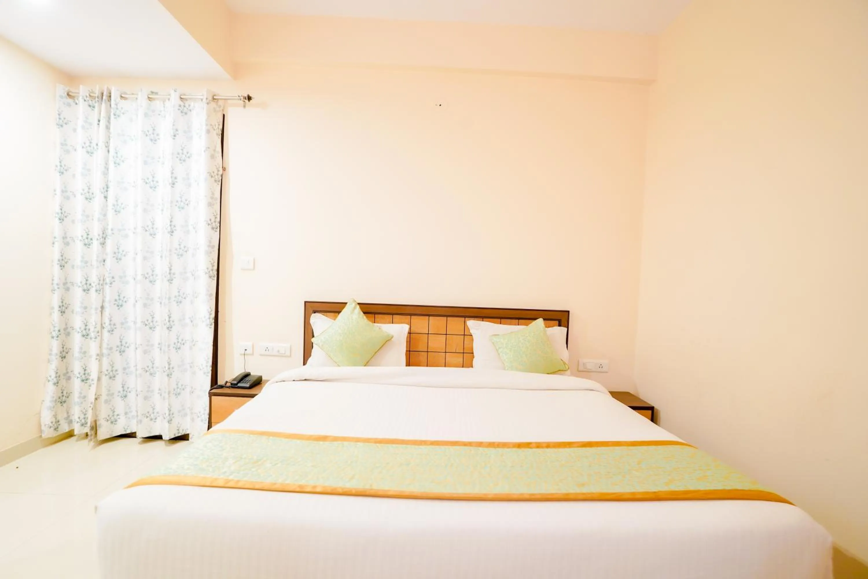 Bed in Hotel Cheelgadi