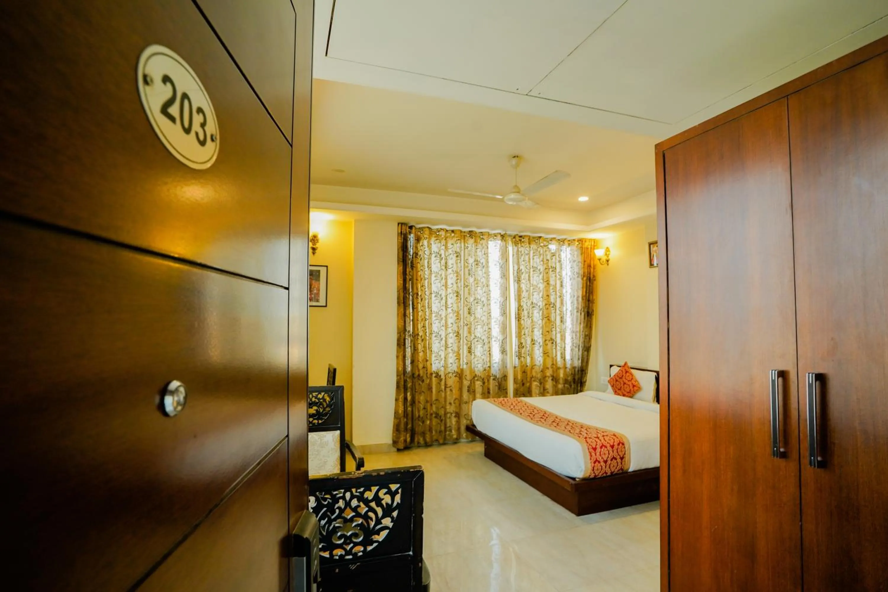 Bed in Hotel Cheelgadi