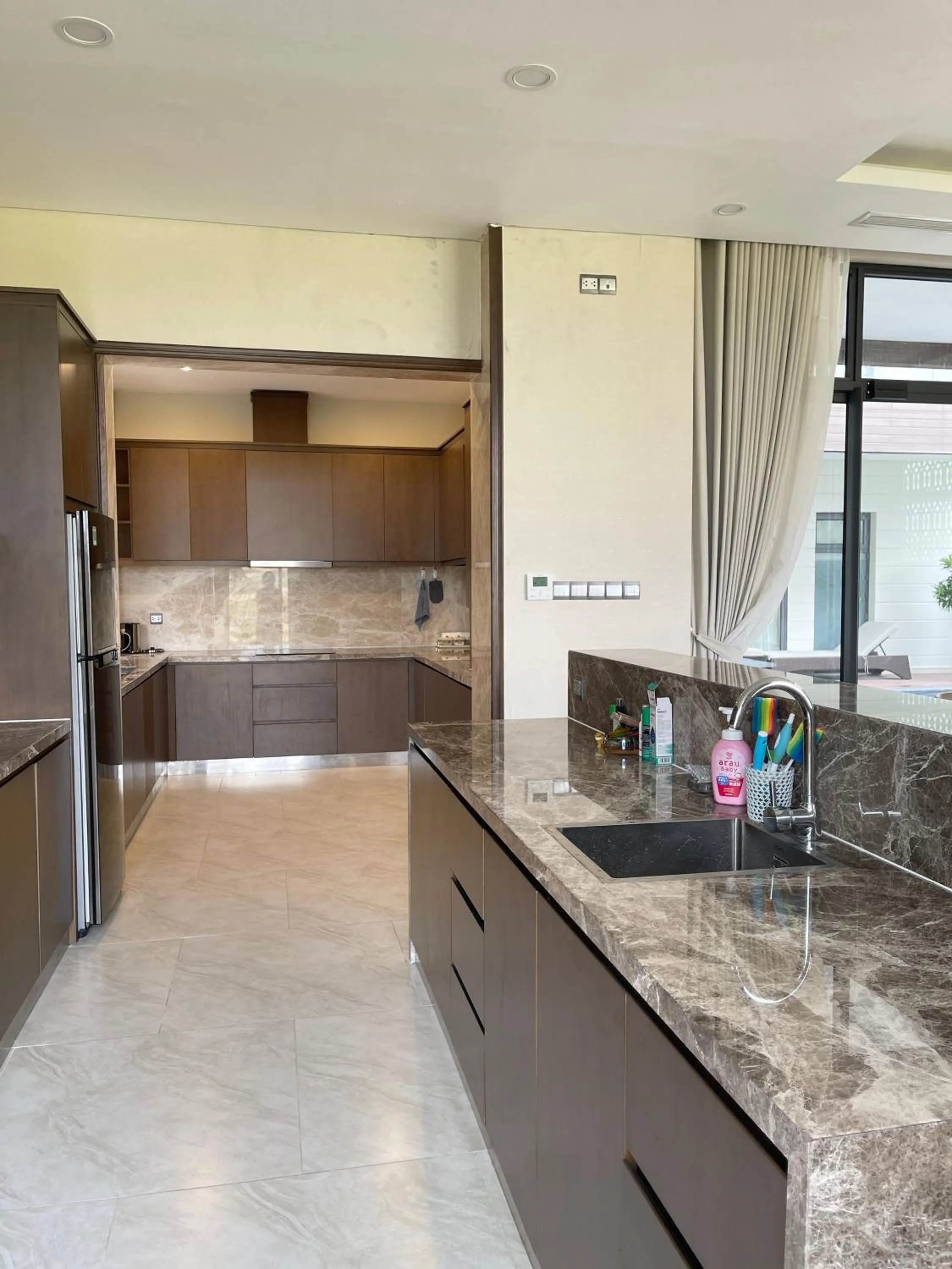 Communal kitchen in Residence Inn Villa Cam Ranh