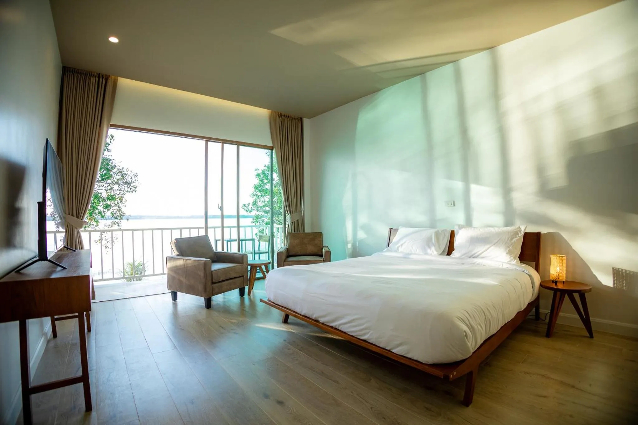 Bedroom, Bed in LAKE HOUSE Naka Cave