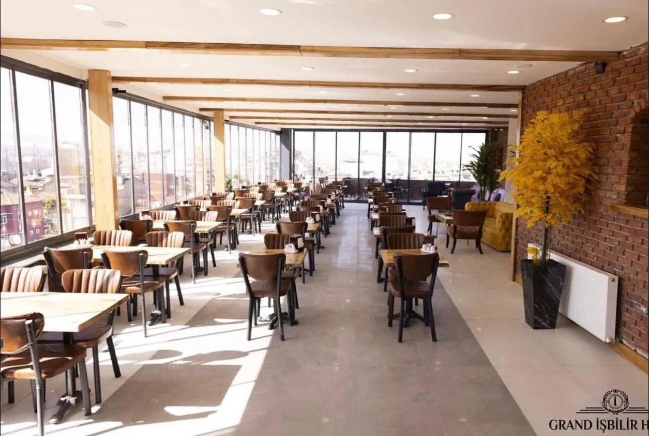 Restaurant/places to eat in işbilir hotel