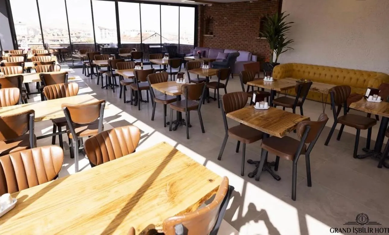 Restaurant/places to eat in işbilir hotel