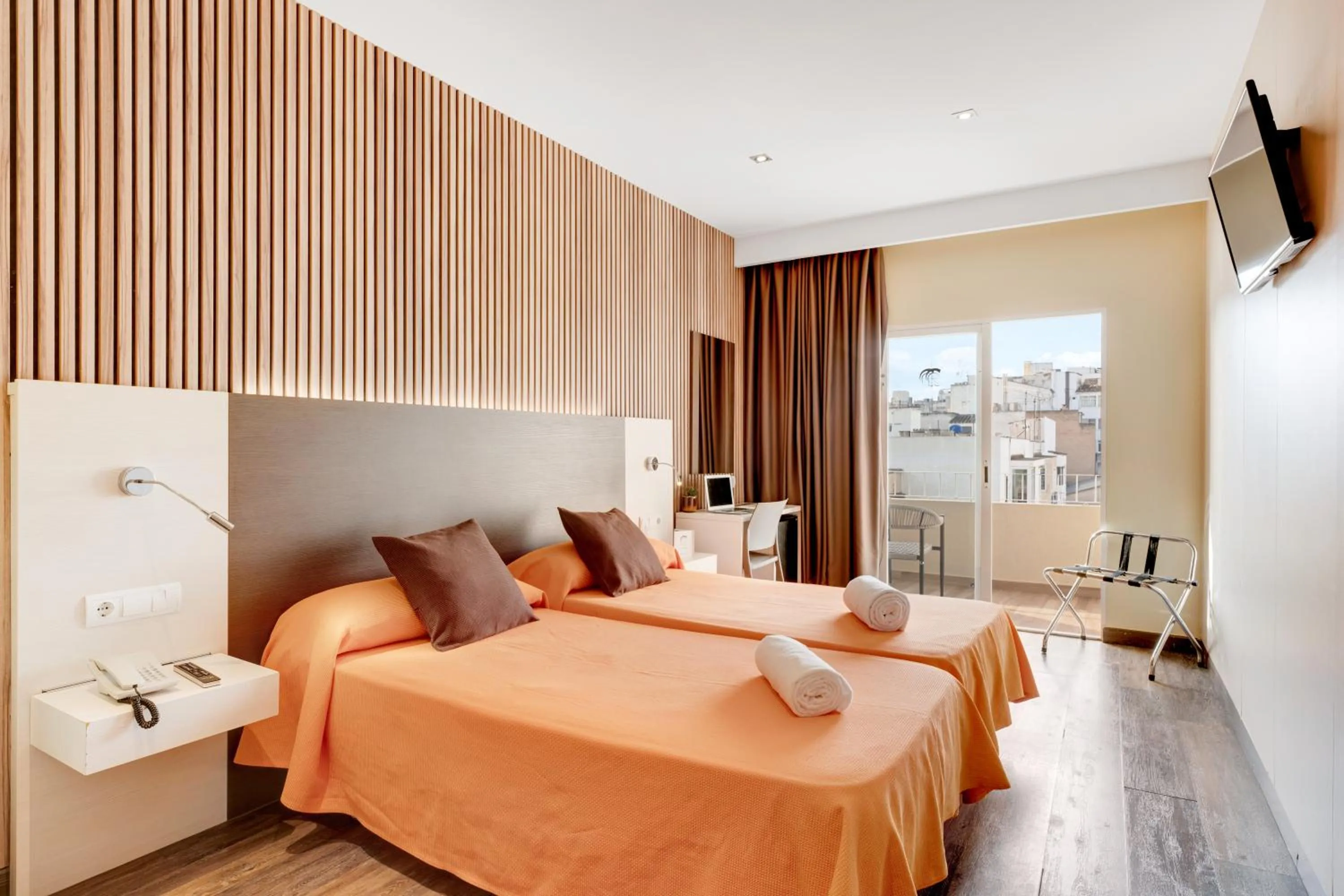 Bedroom, Bed in Abelux