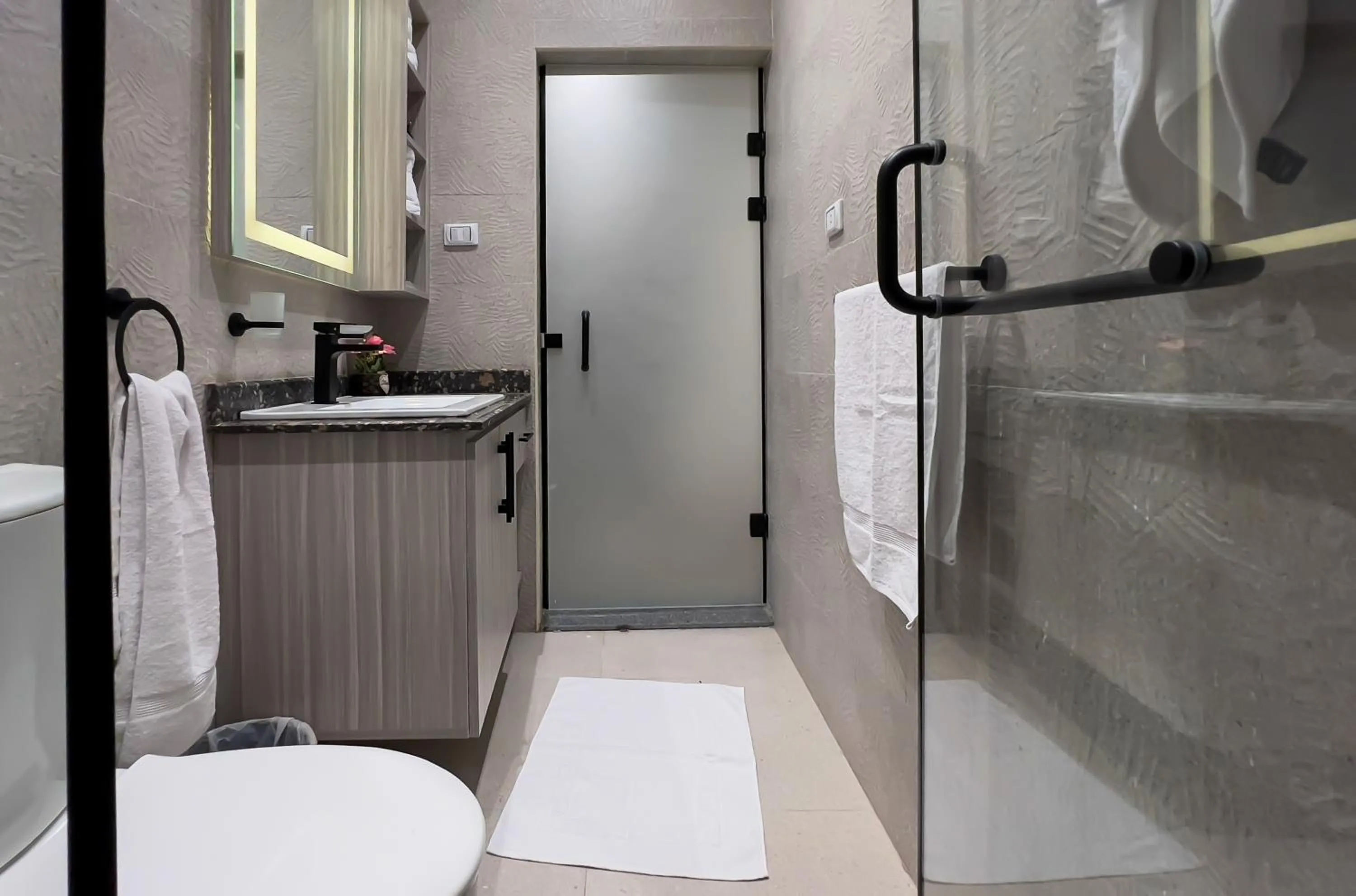 Bathroom in STEPS IN Pyramids View