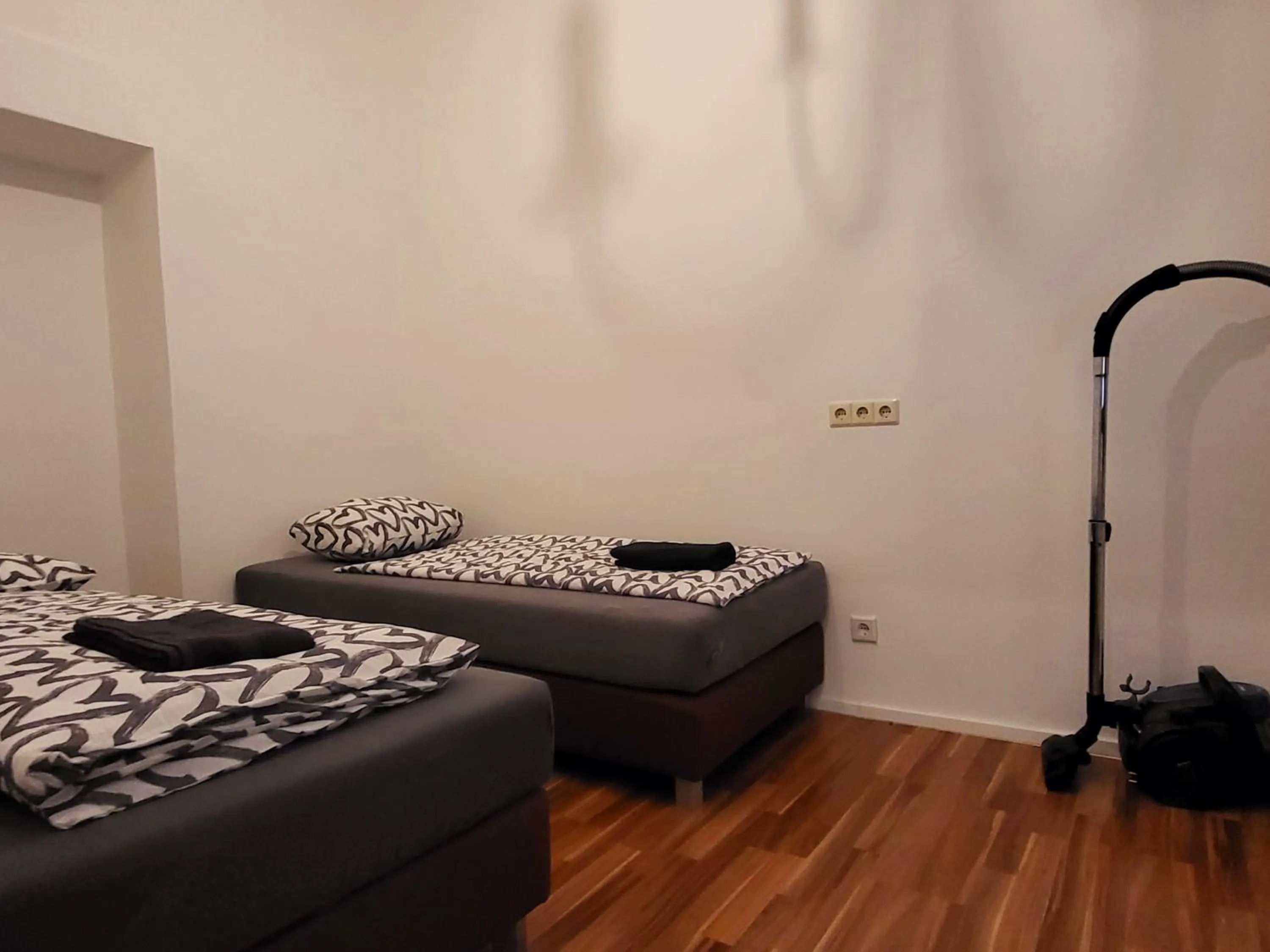 Apartment Schweglerstrasse - near Stadthalle