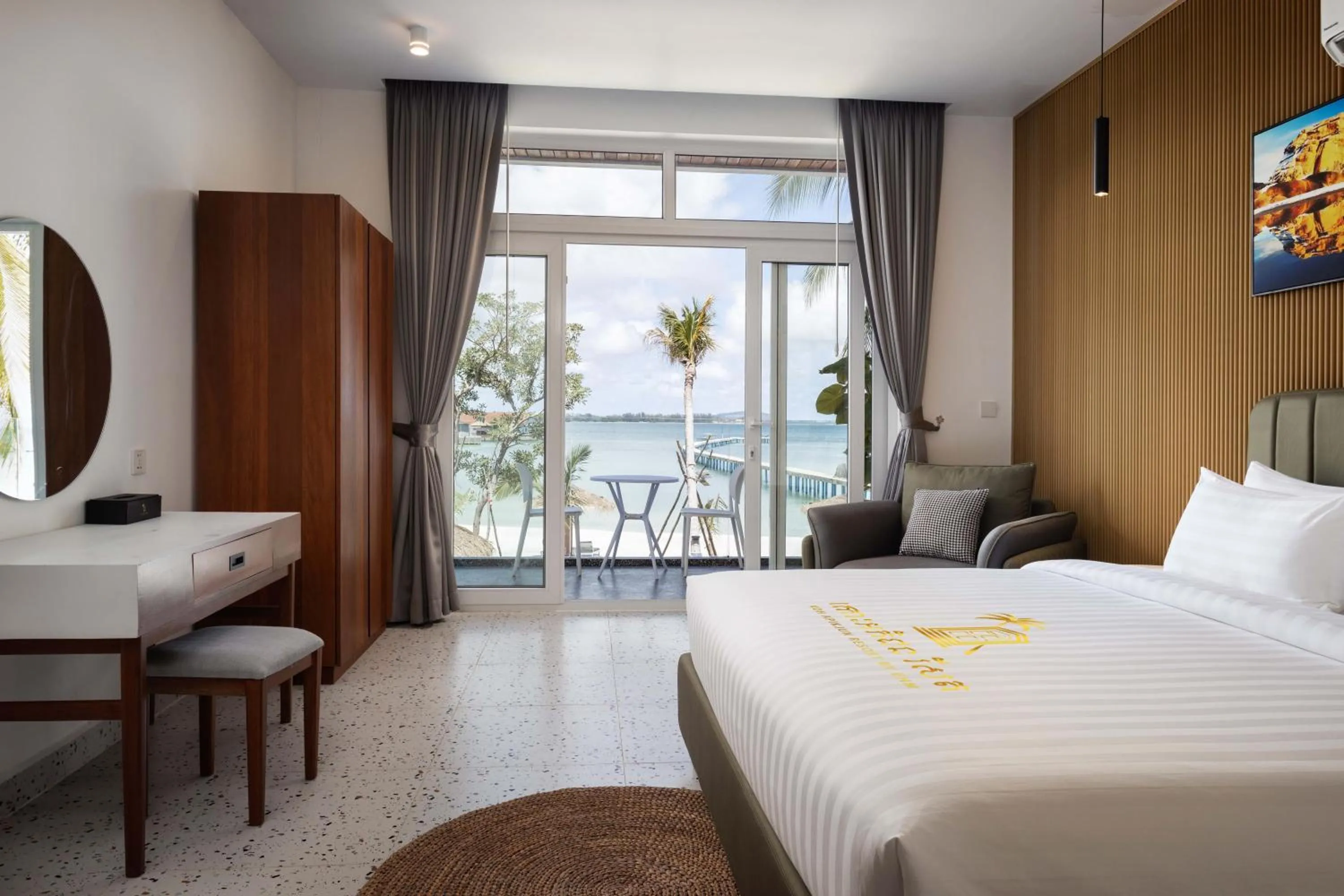 Bed in Koh Apikjun Resort by EHM