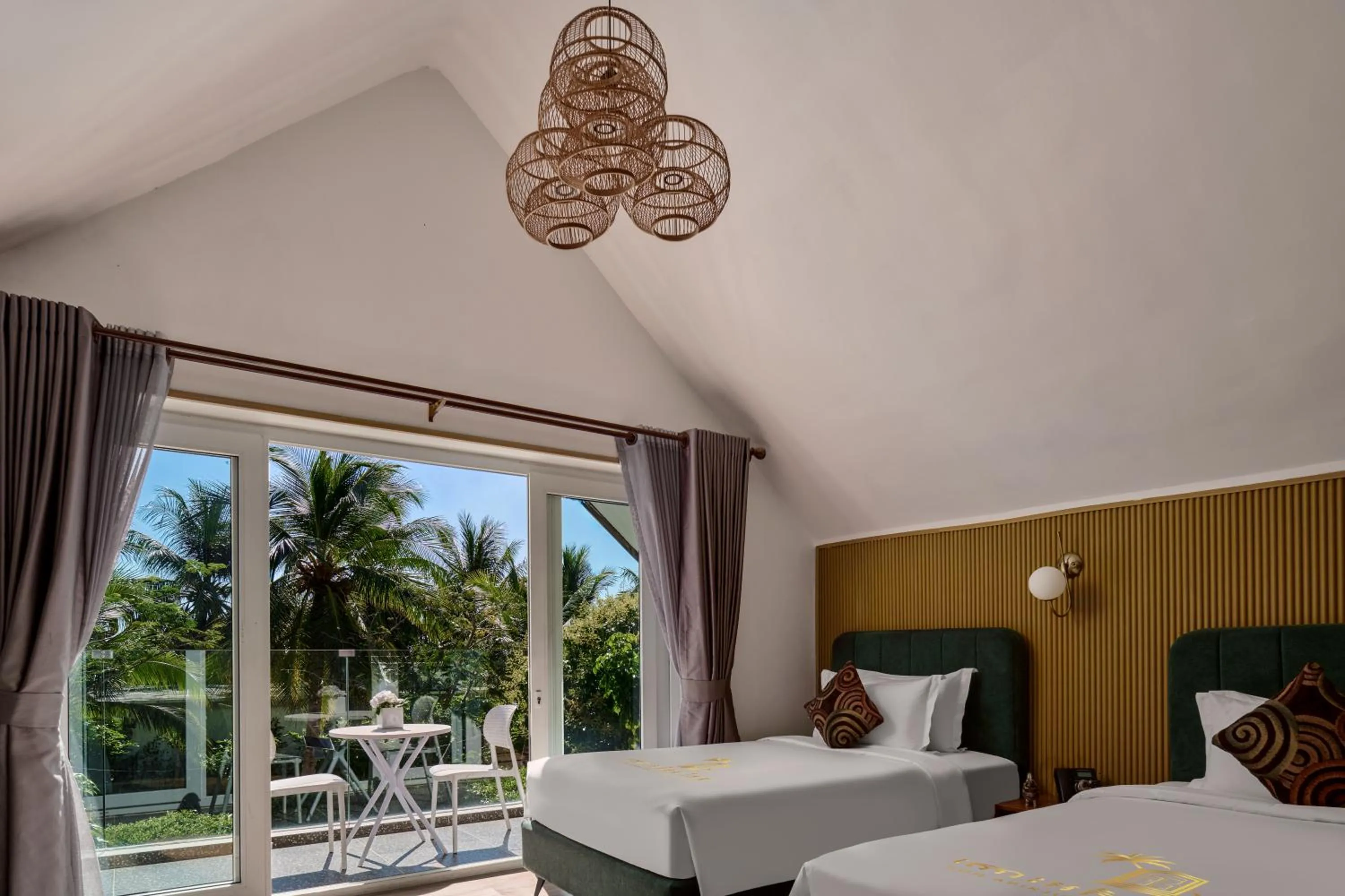 Bed in Koh Apikjun Resort by EHM