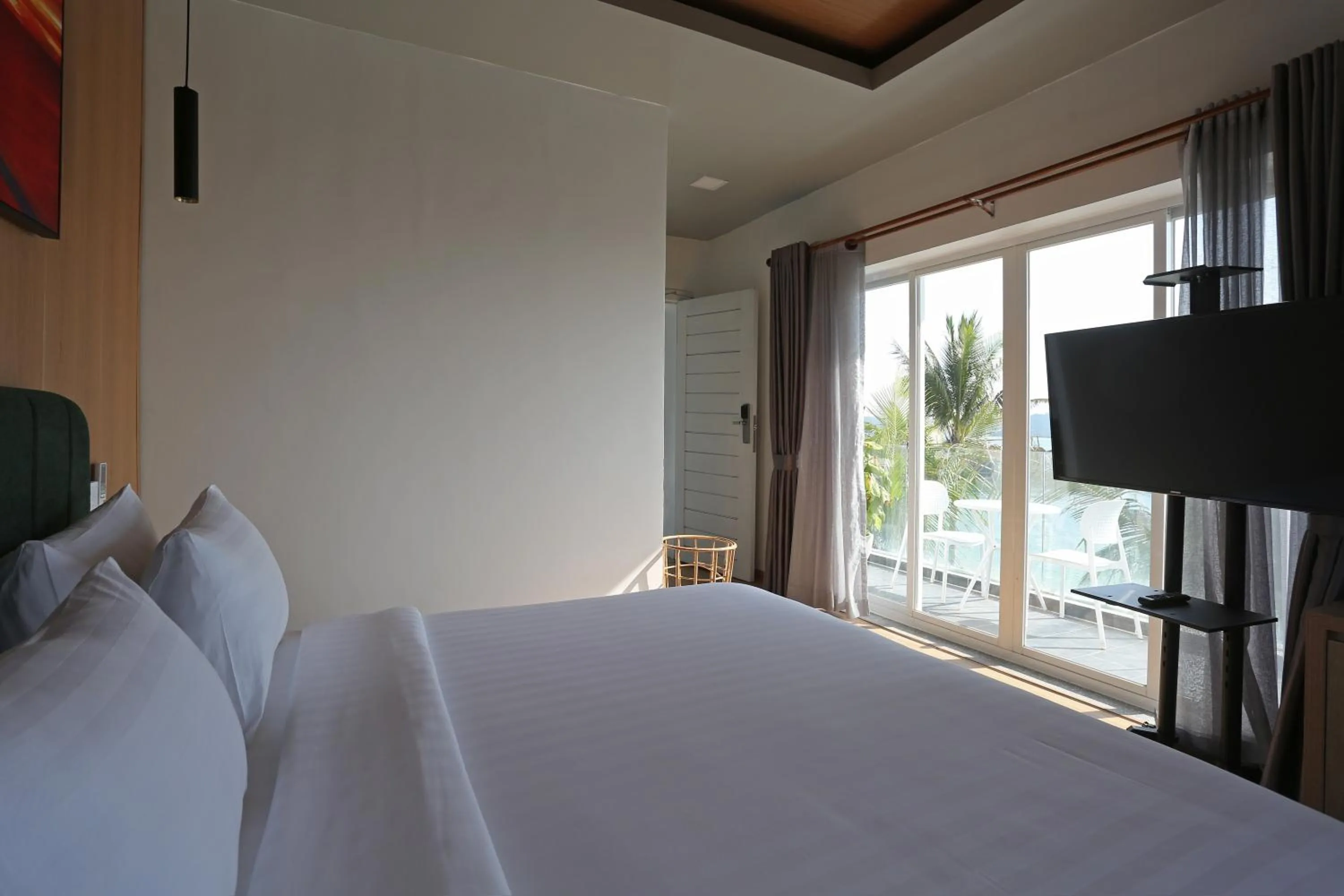 Bed in Koh Apikjun Resort by EHM