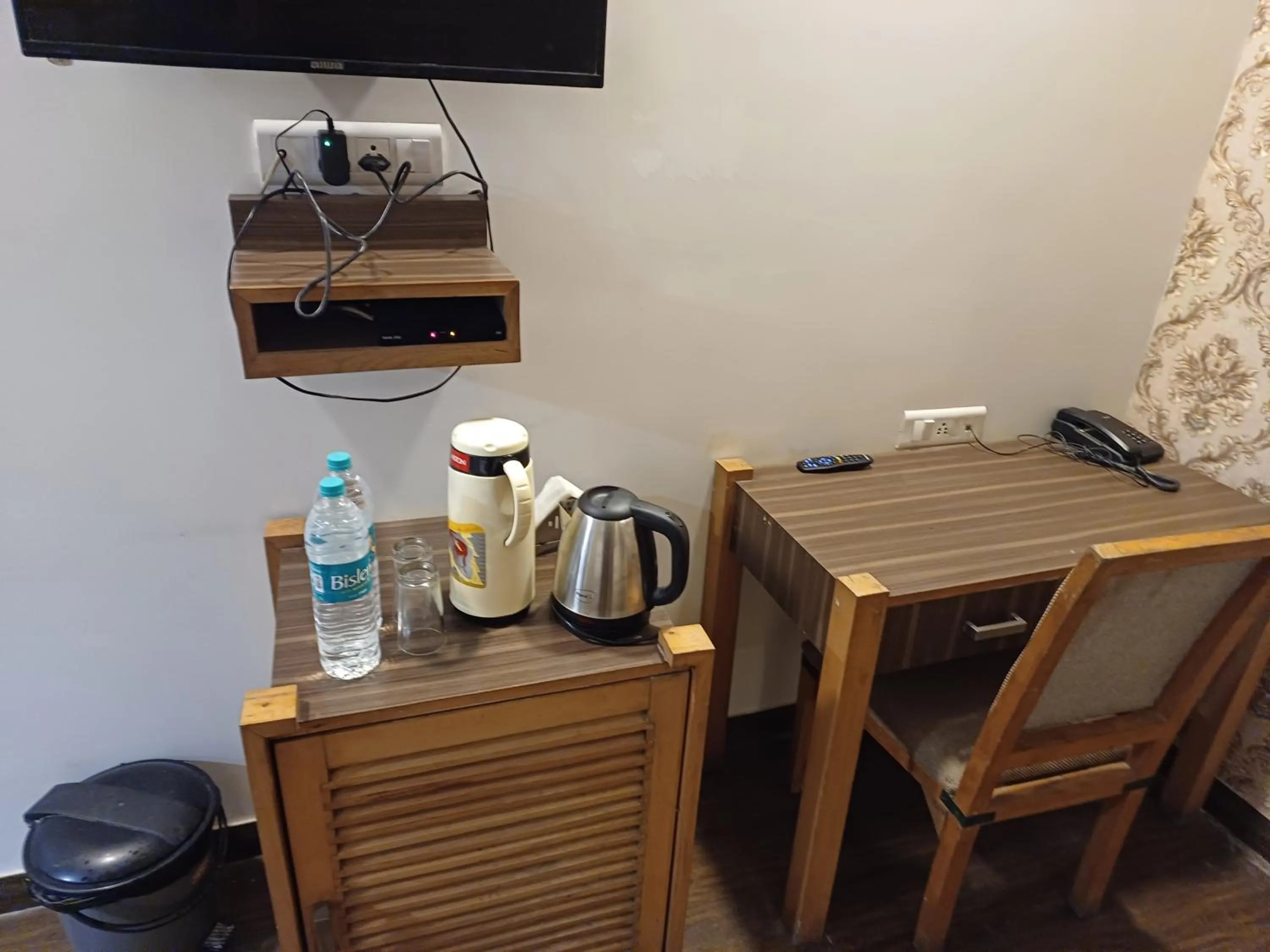 TV and multimedia in Hotel Park Residency