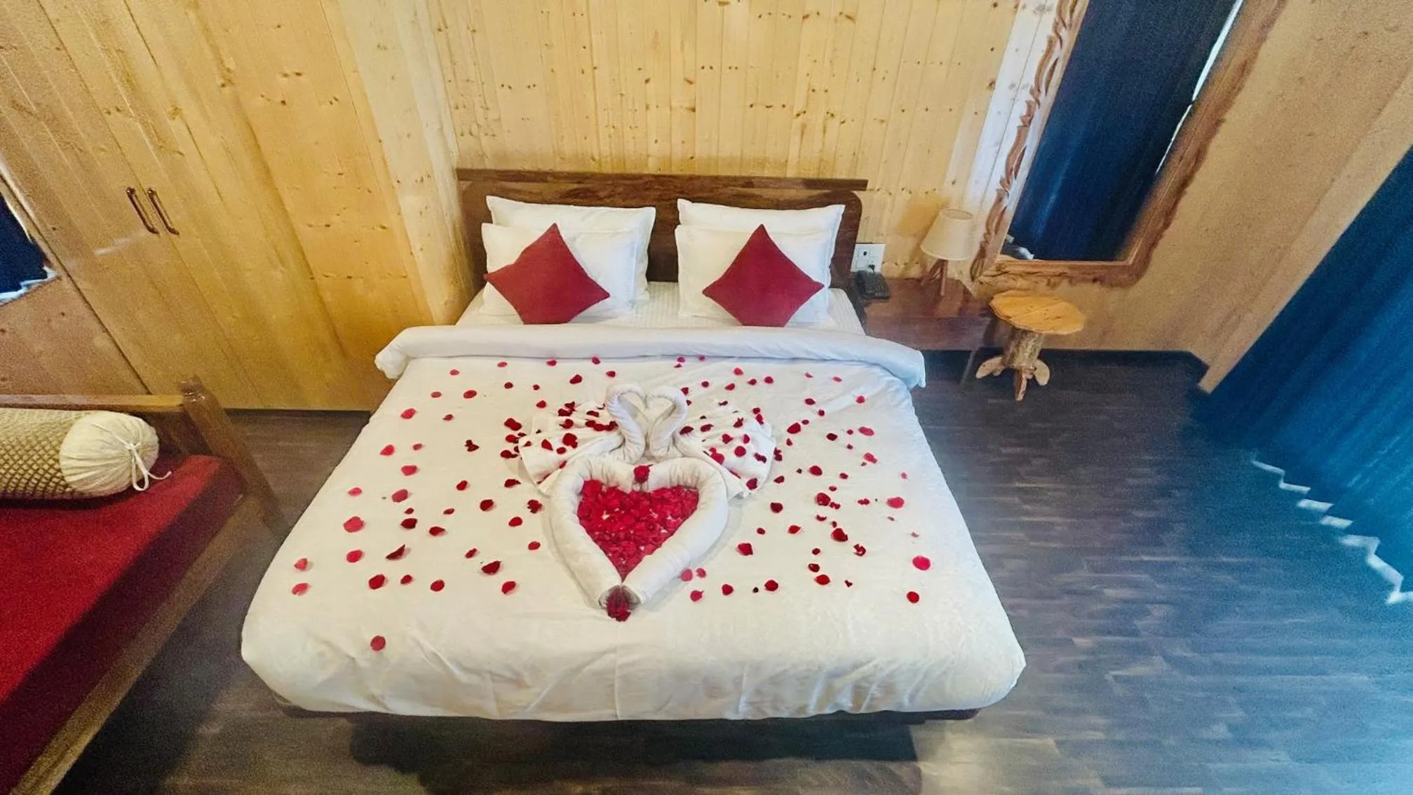 Bedroom, Bed in Amaira Resort & Farms - Mirik, West Bengal