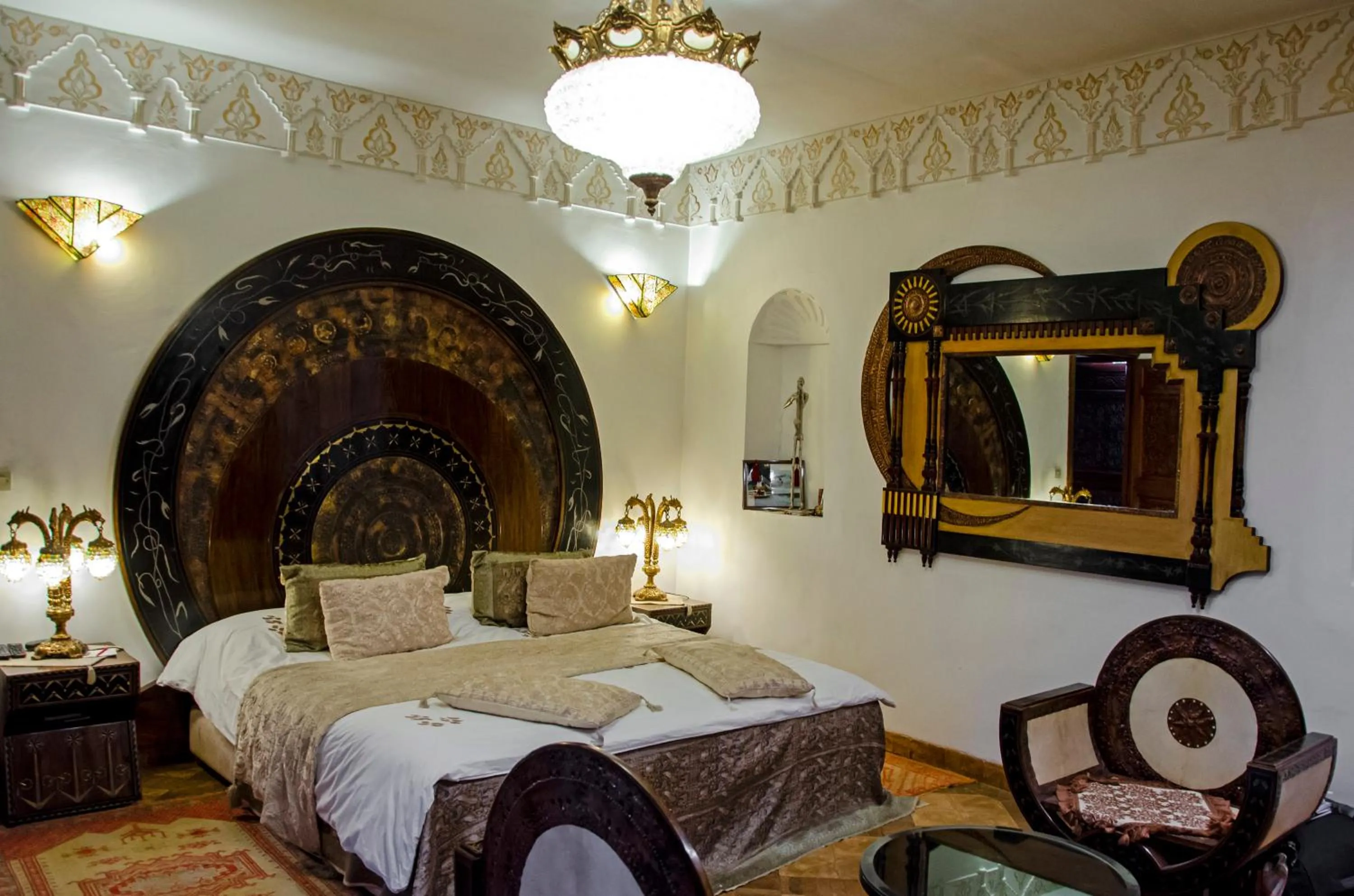 Bed in Riad Esmeralda