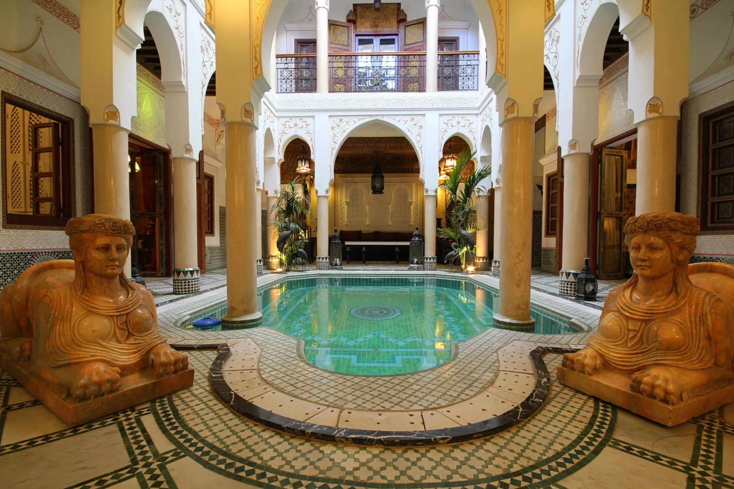 Swimming pool in Riad Esmeralda