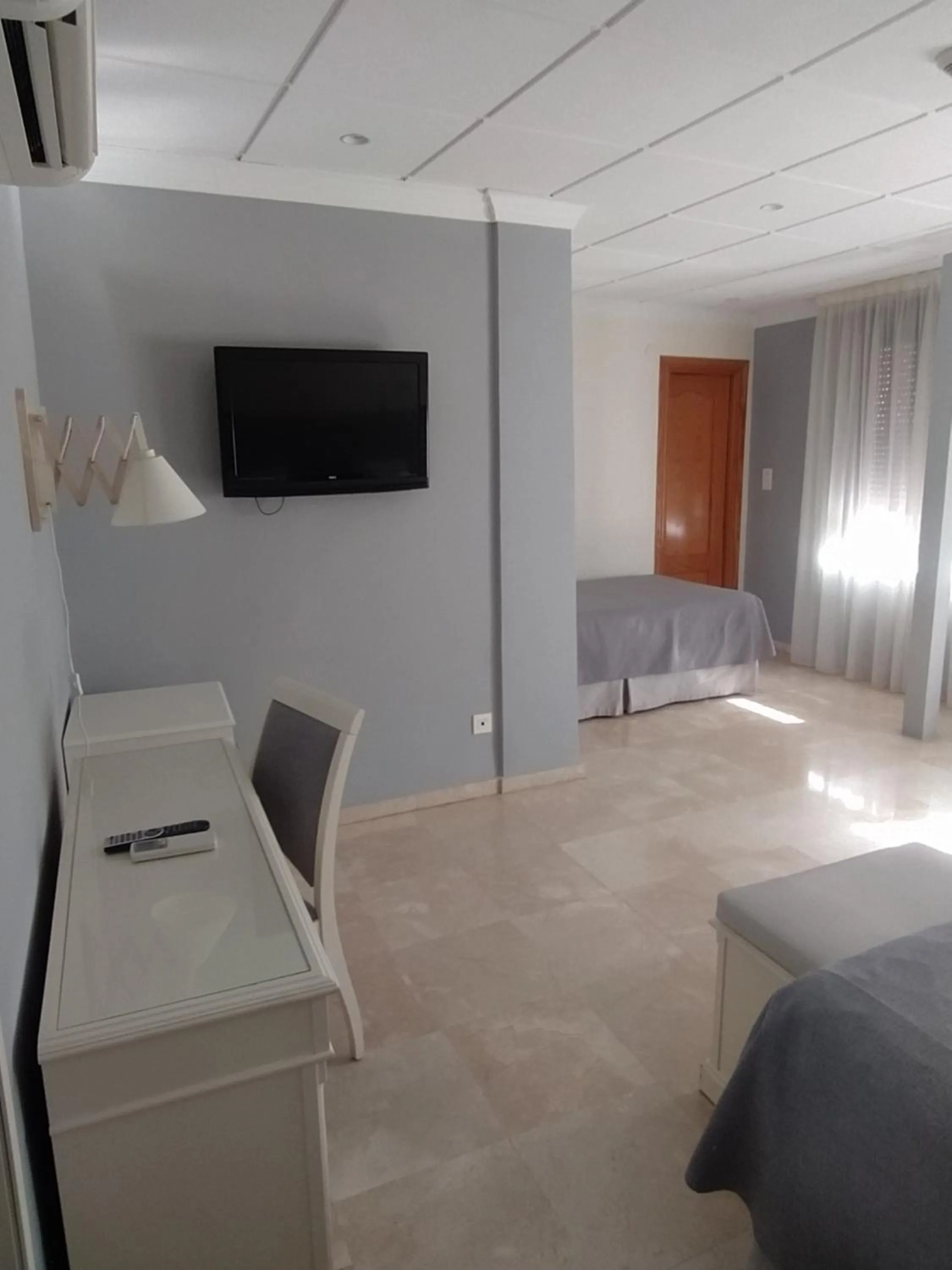 TV and multimedia in Hotel Sacromonte